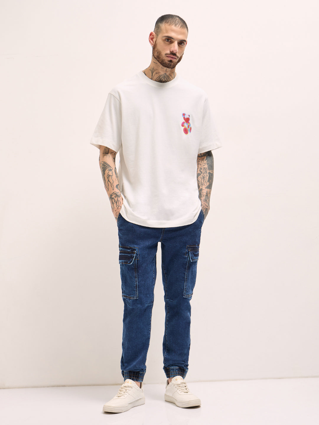 Men White Oversize Graphic & Bold Back Print Crew Neck T-shirt