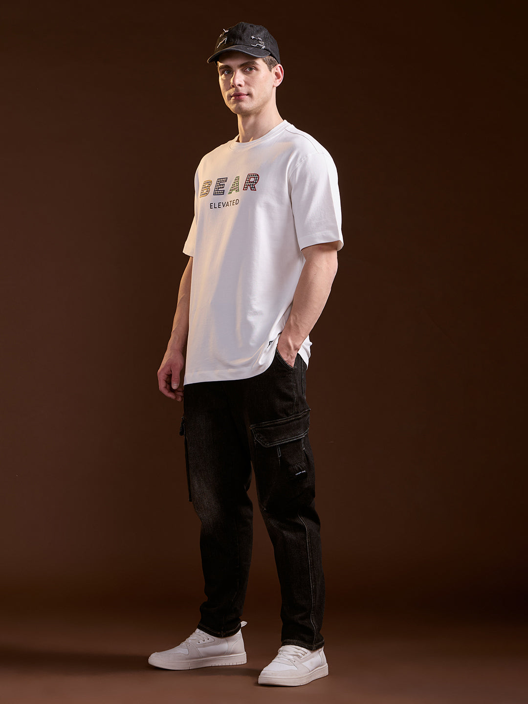 Men White Oversize Graphic Print Crew Neck T-shirt