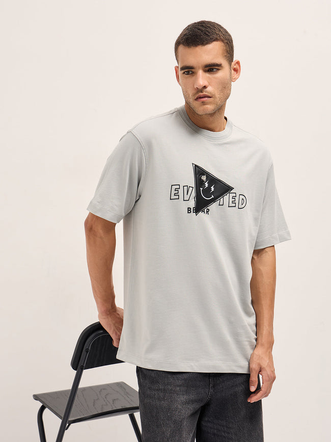 Men Light Grey Triangular Patch