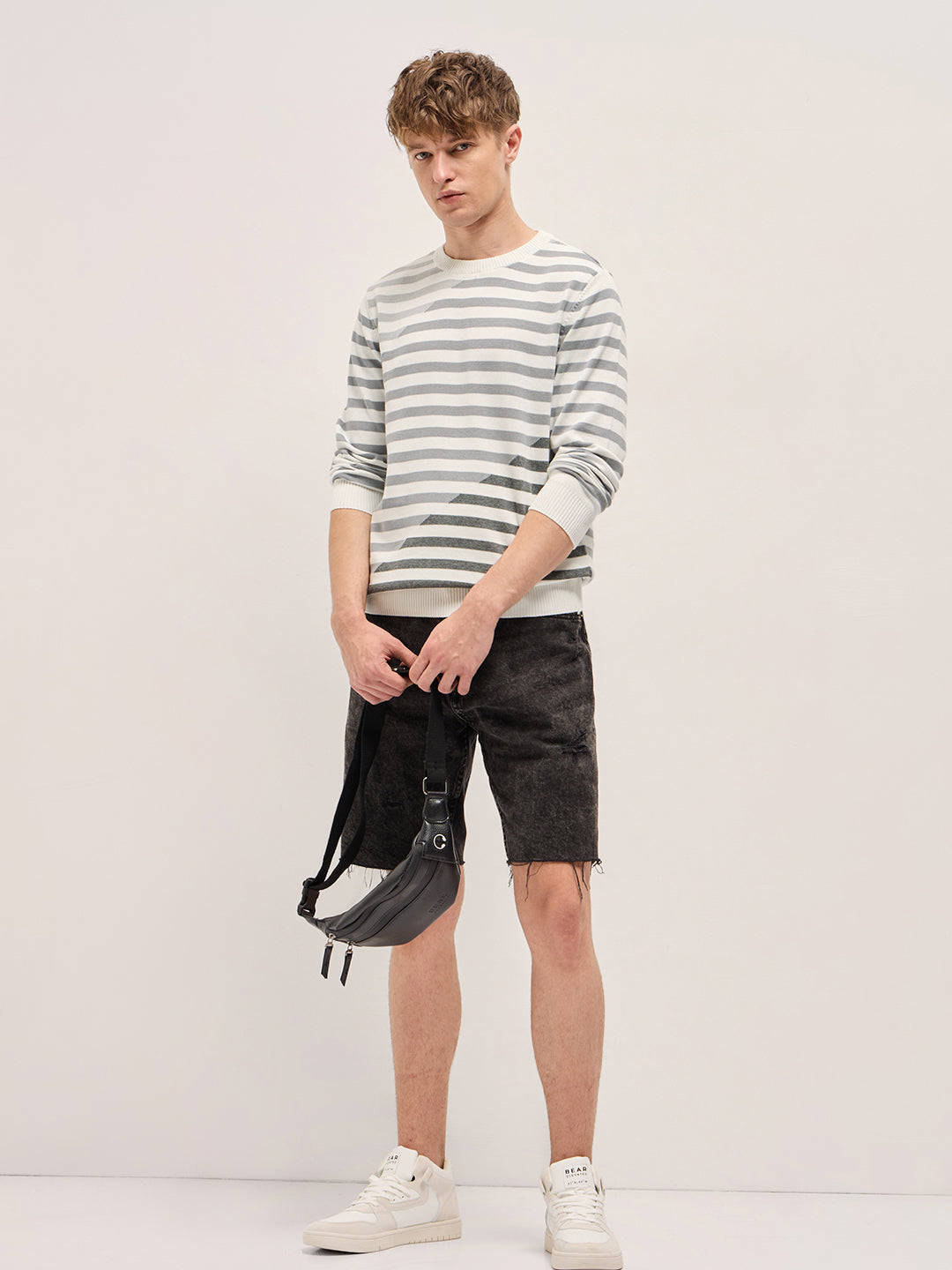 Men Grey Horizontal Striped Slim Fit Ribbed Crew Neck T-shirt