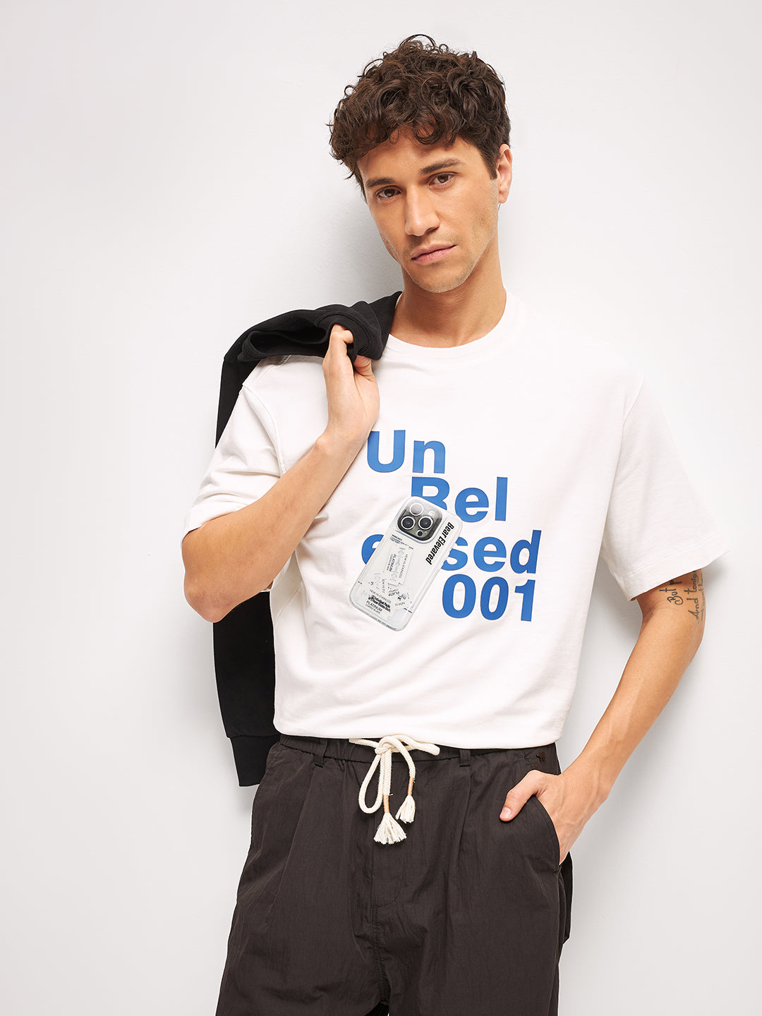 Men White Graphic Print Crew Neck T-Shirt
