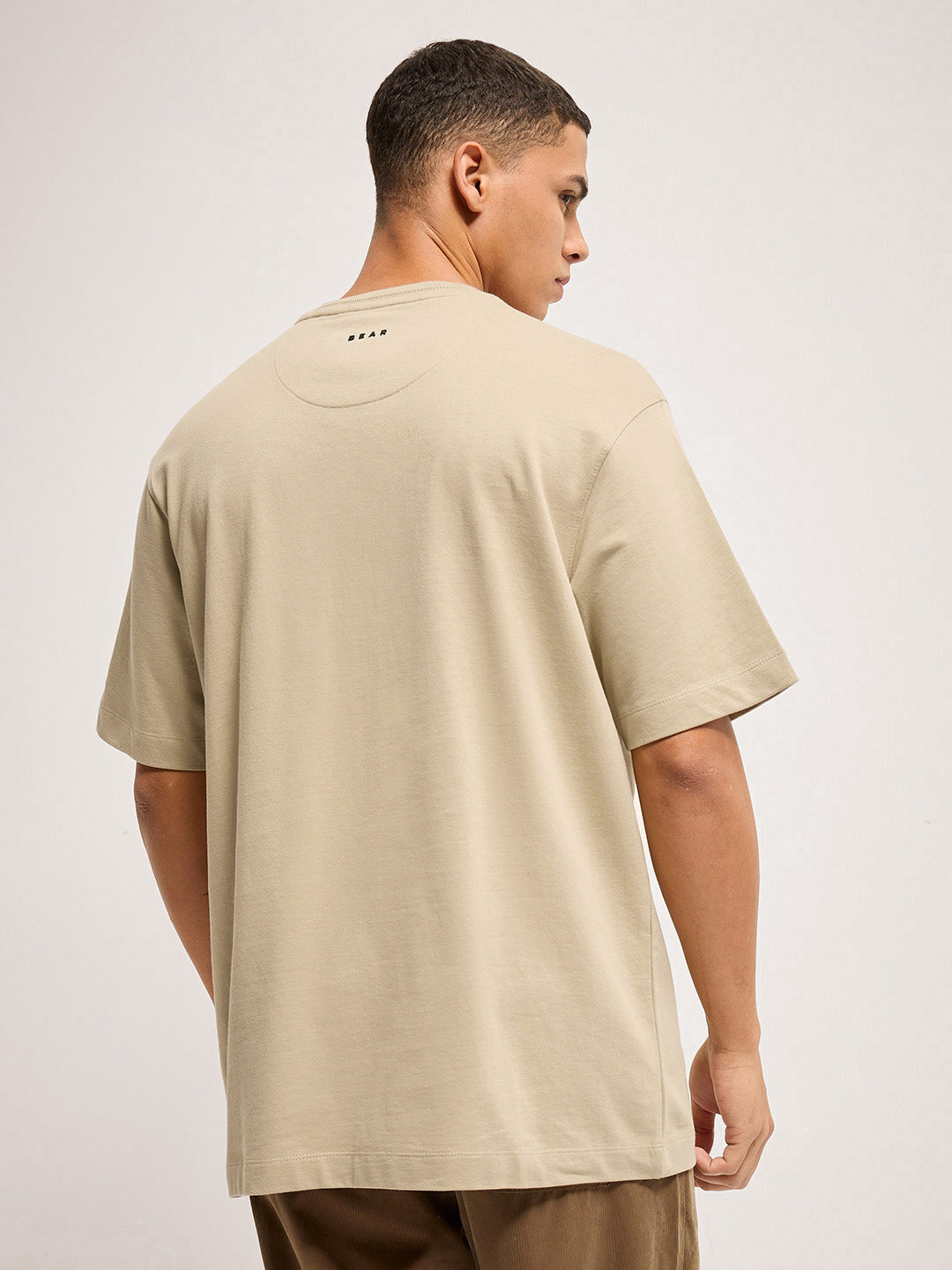 Men Beige 3D graphic Design Crew Neck T-Shirt