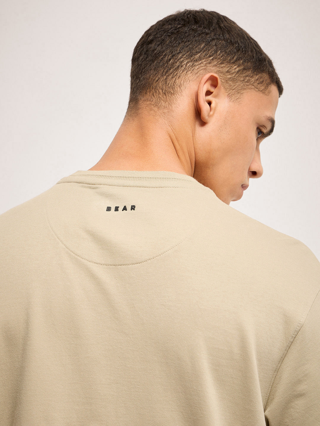 Men Beige 3D graphic Design Crew Neck T-Shirt