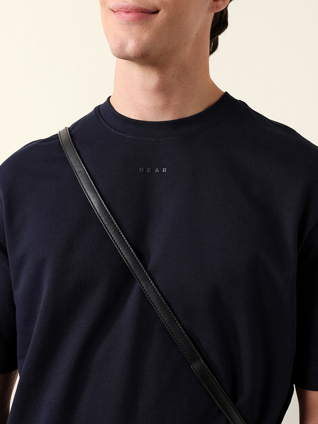 Men Pure Cotton Solid Round Neck Tshirt