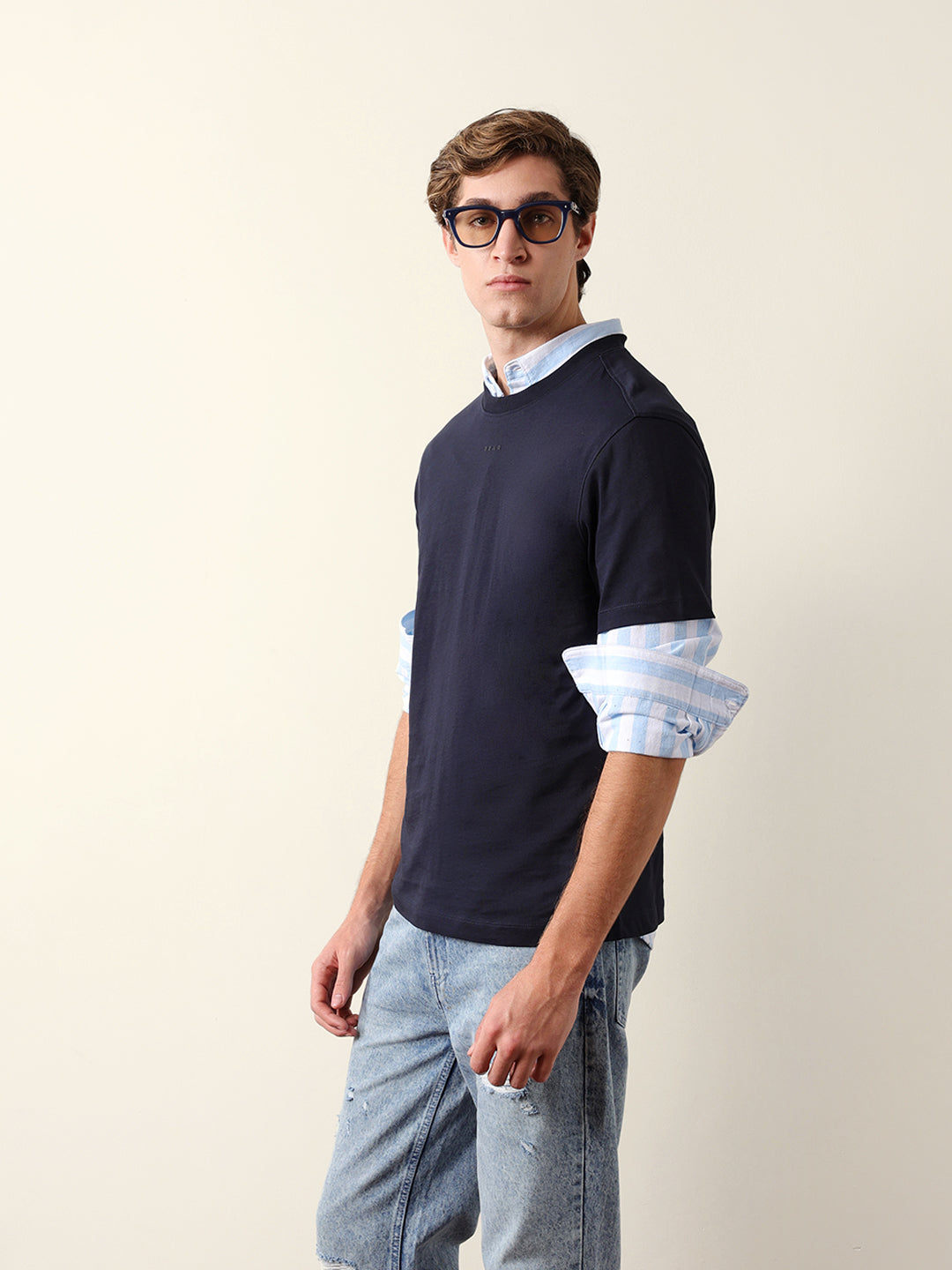 Men Pure Cotton Solid Round Neck Tshirt