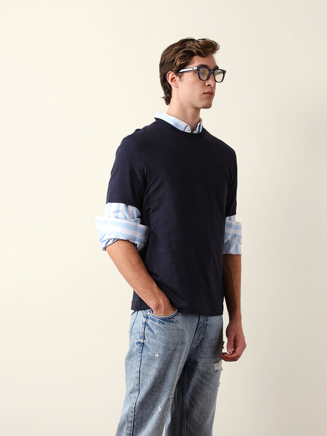 Men Pure Cotton Solid Round Neck Tshirt
