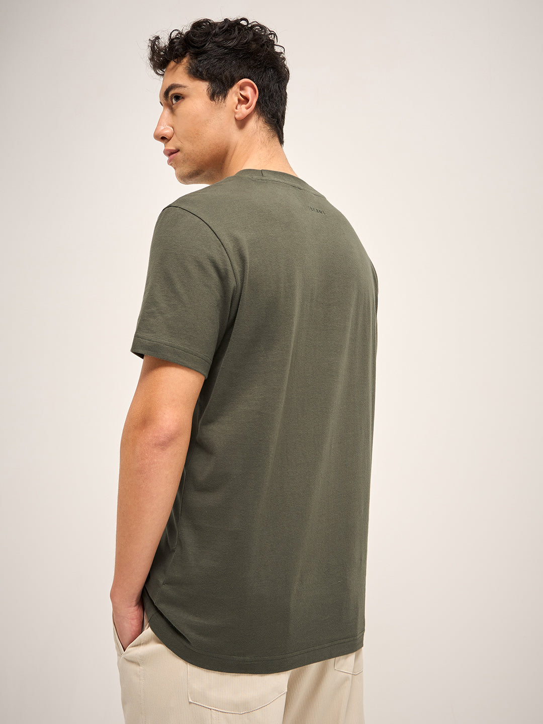 Men Olive Solid Crew Neck Relax Fit T-Shirt