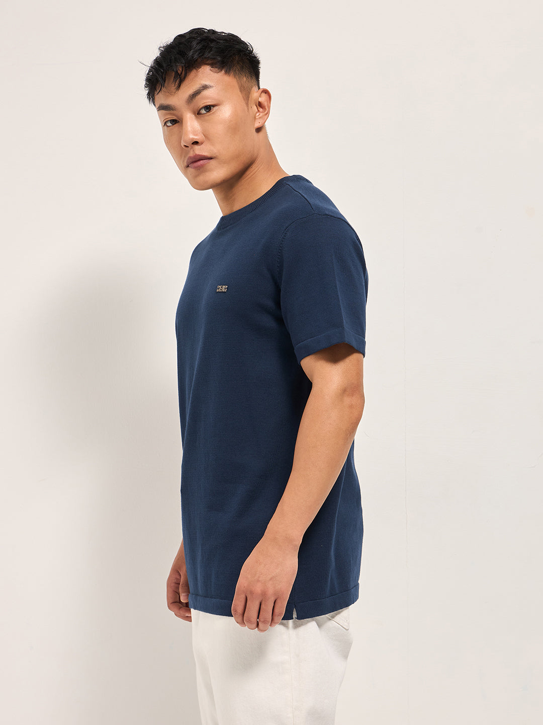 Men Navy Blue Solid Regular Fit Ribbed Crew Neck T-shirt