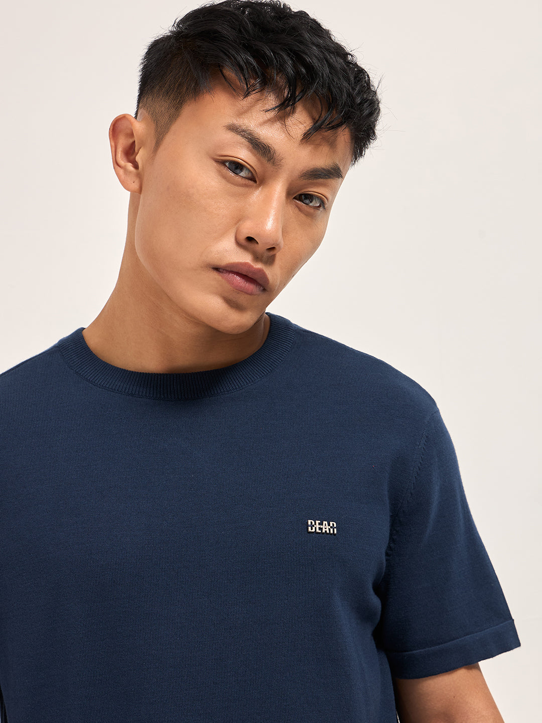 Men Navy Blue Solid Regular Fit Ribbed Crew Neck T-shirt