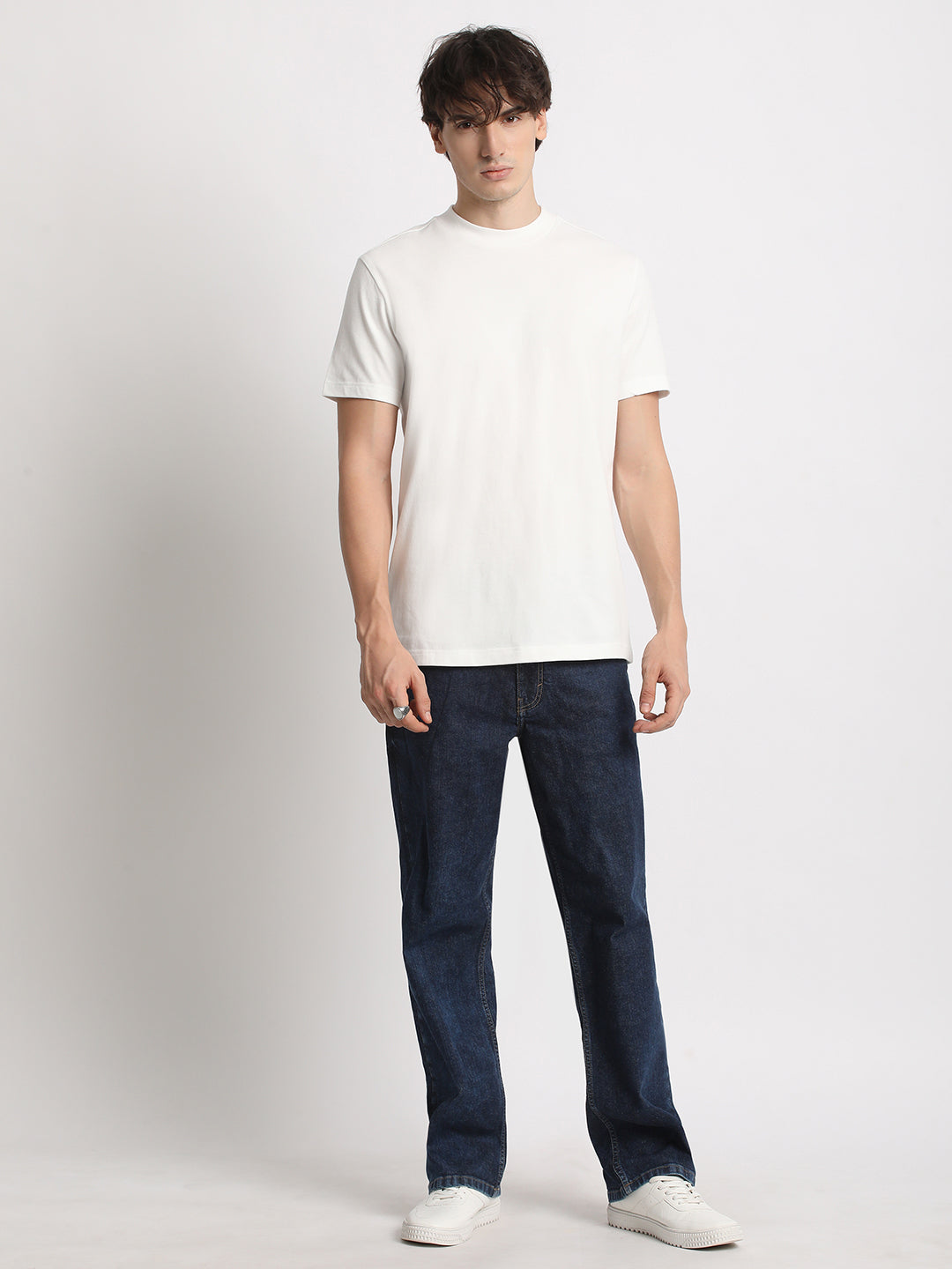 Men White Solid Regular Fit Round Neck T Shirt | The Bear House