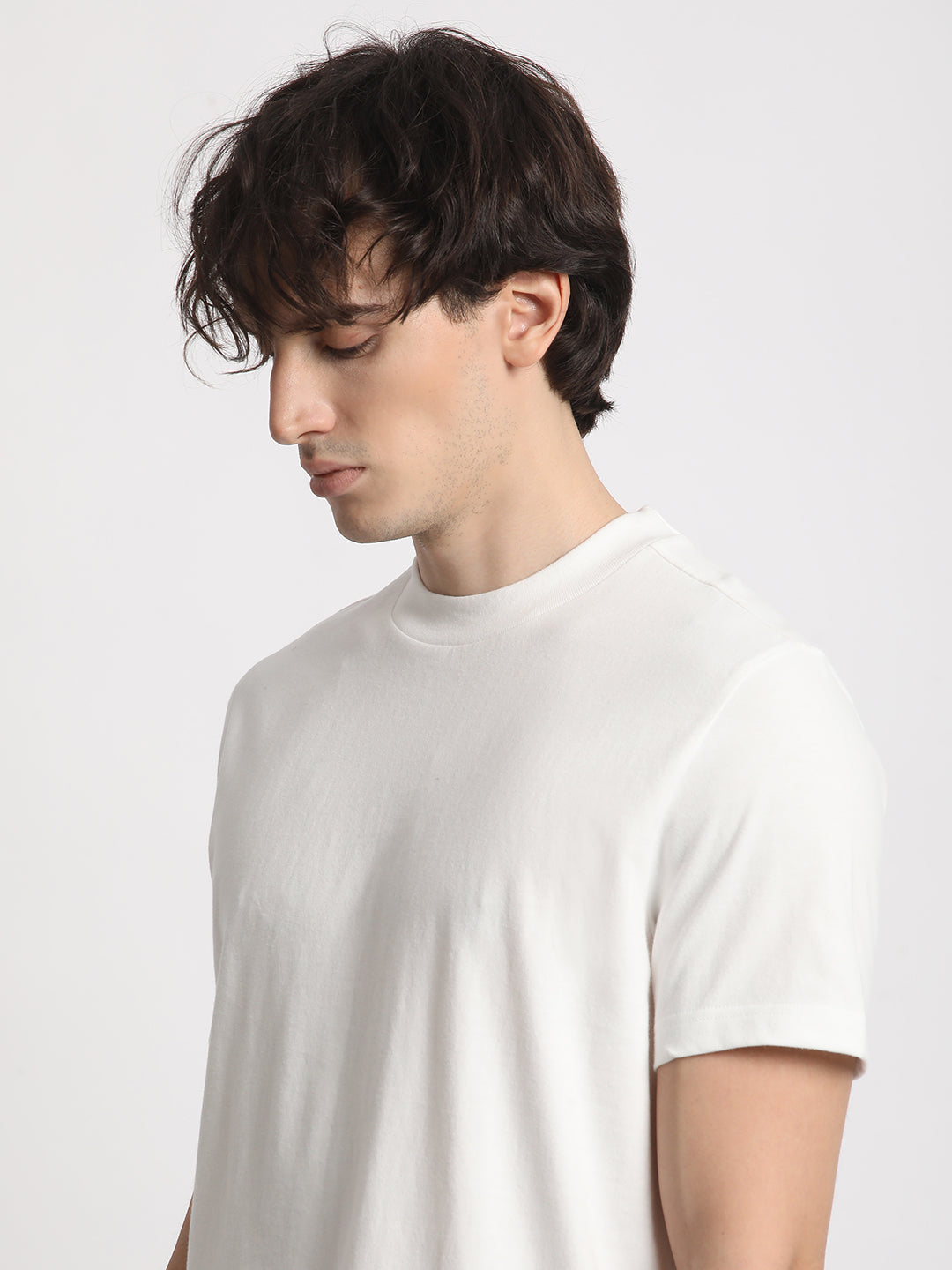 Men White Solid Regular Fit Round Neck T Shirt | The Bear House