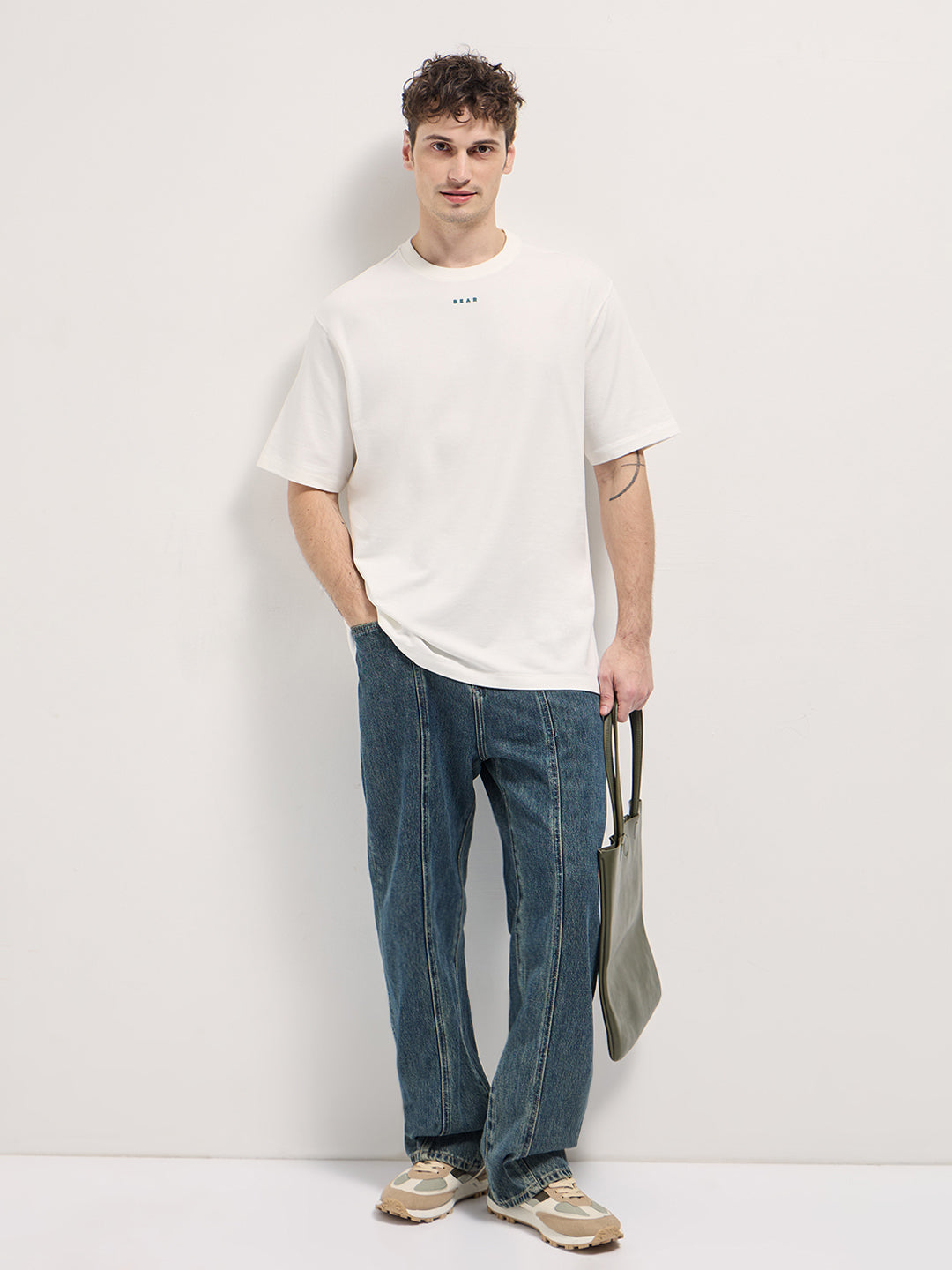 Men White 3D Graphic Back Printed Oversize Crew Neck T-shirt
