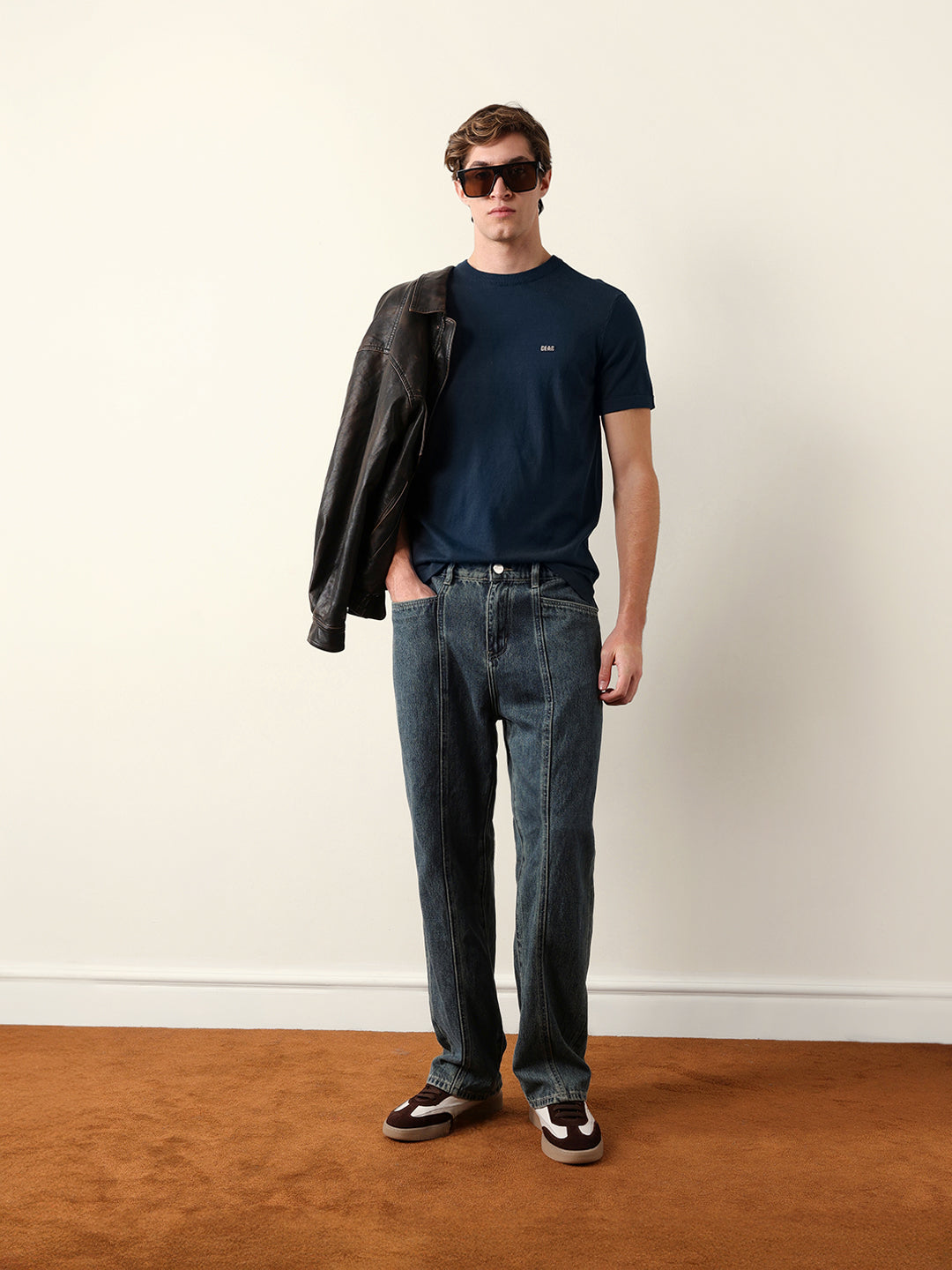 Men Pure Cotton Solid Round Neck Tshirt
