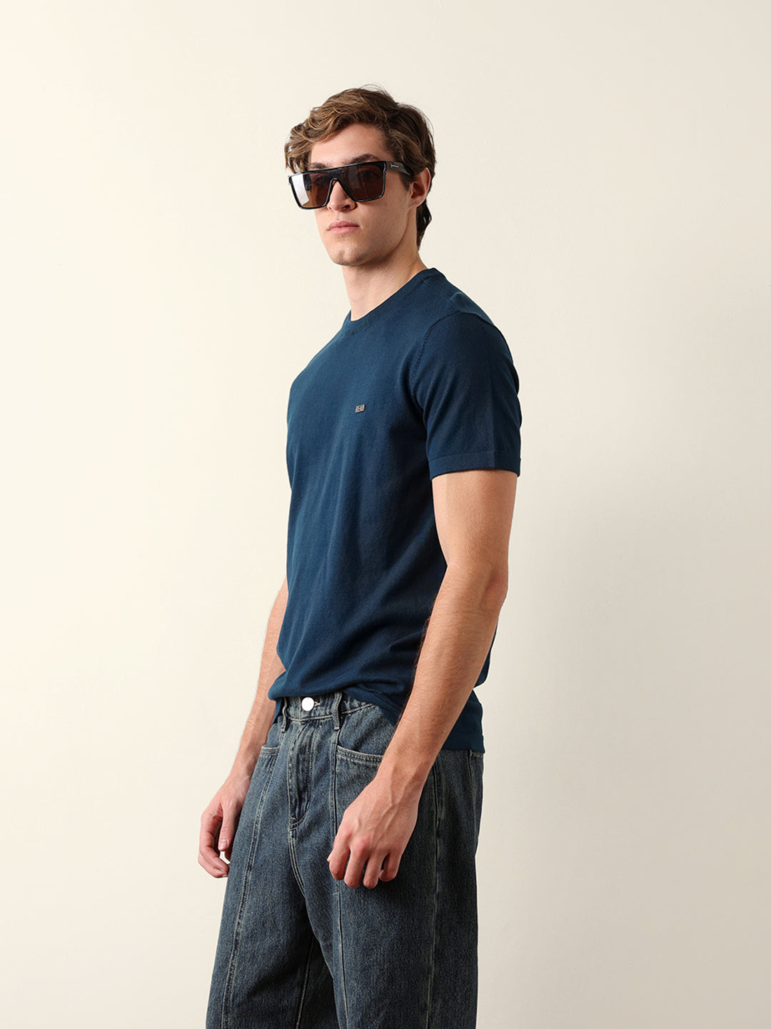 Men Pure Cotton Solid Round Neck Tshirt