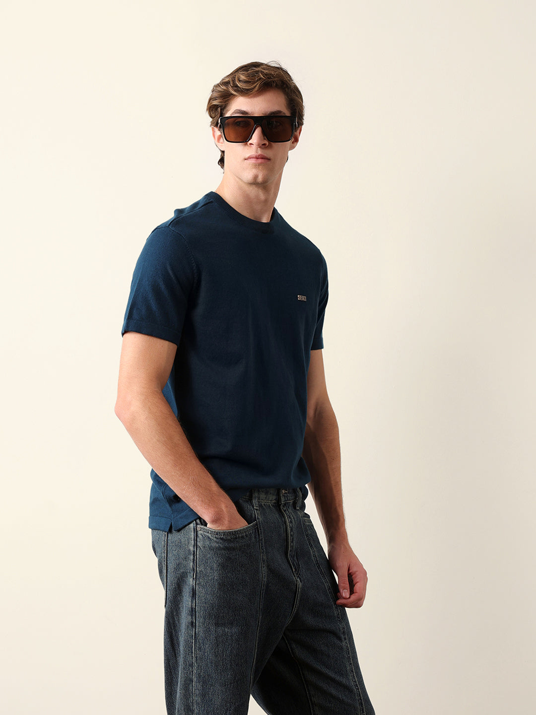 Men Pure Cotton Solid Round Neck Tshirt