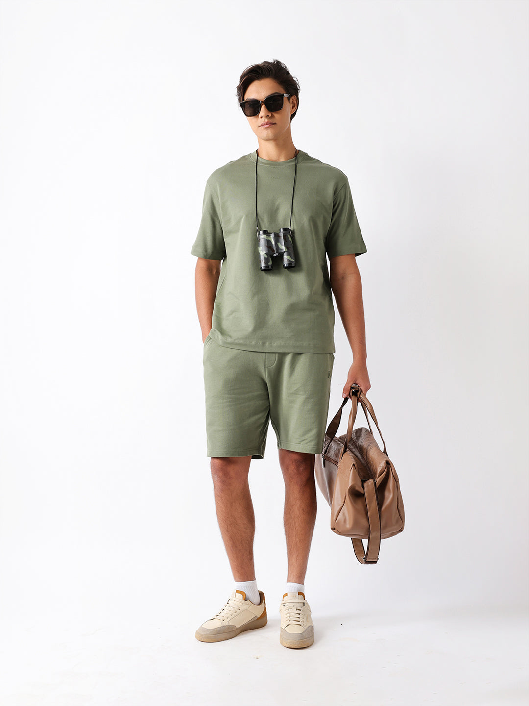 Men Green Solid Cotton Crew Neck T-Shirt