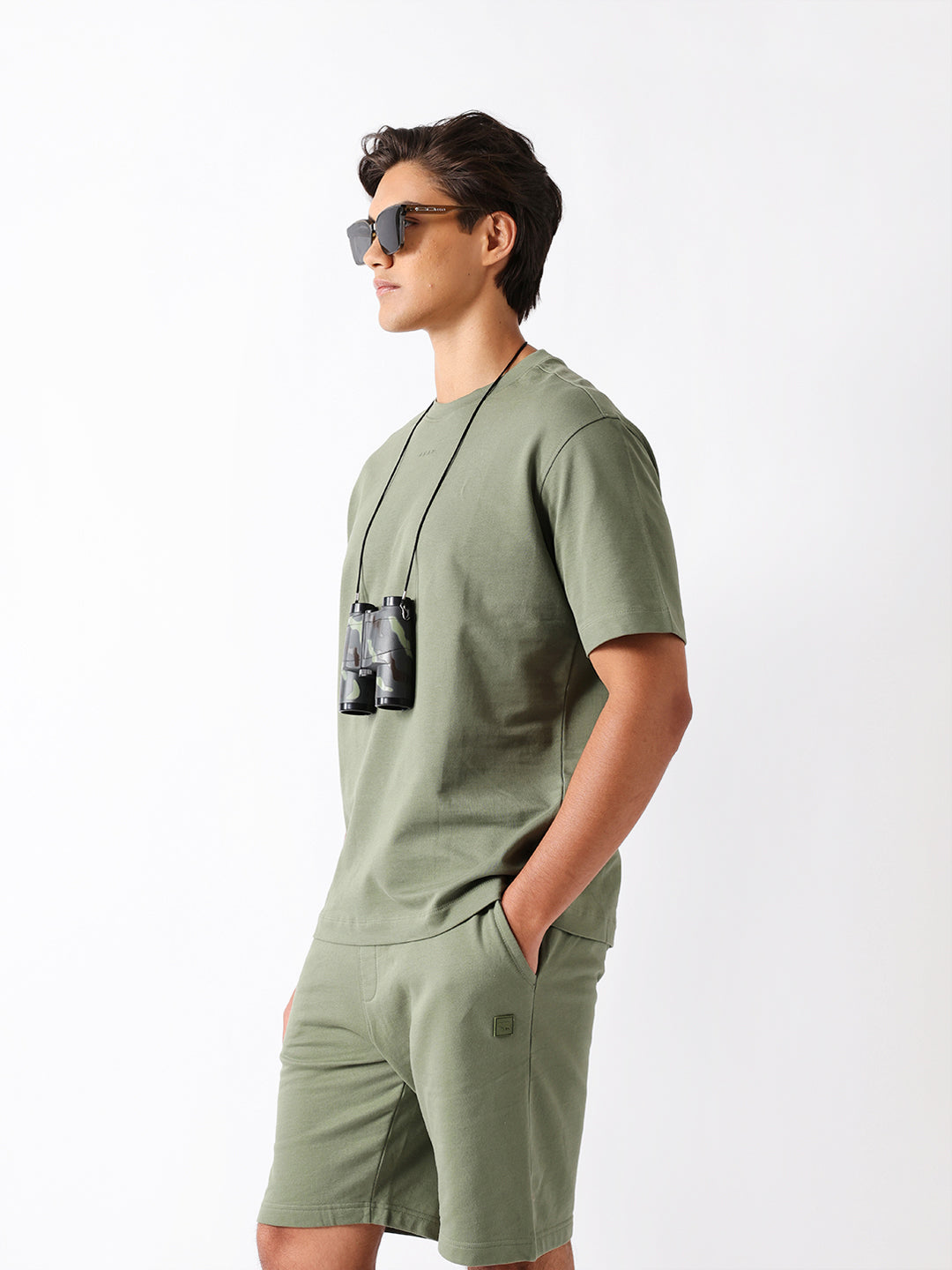 Men Green Solid Cotton Crew Neck T-Shirt