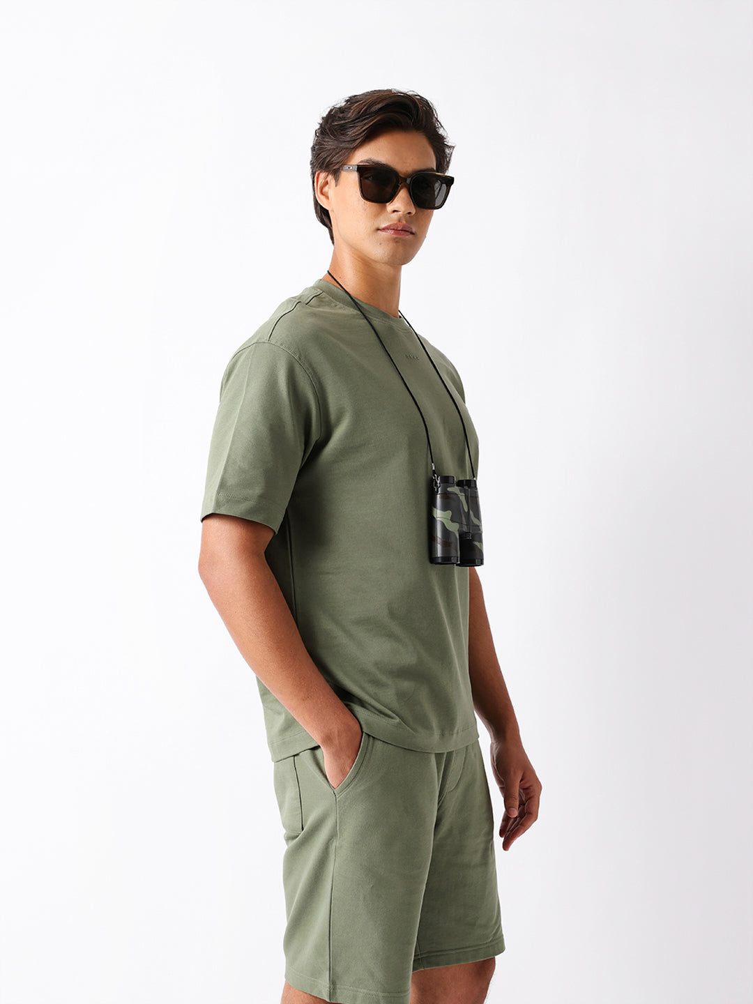 Men Green Solid Cotton Crew Neck T-Shirt