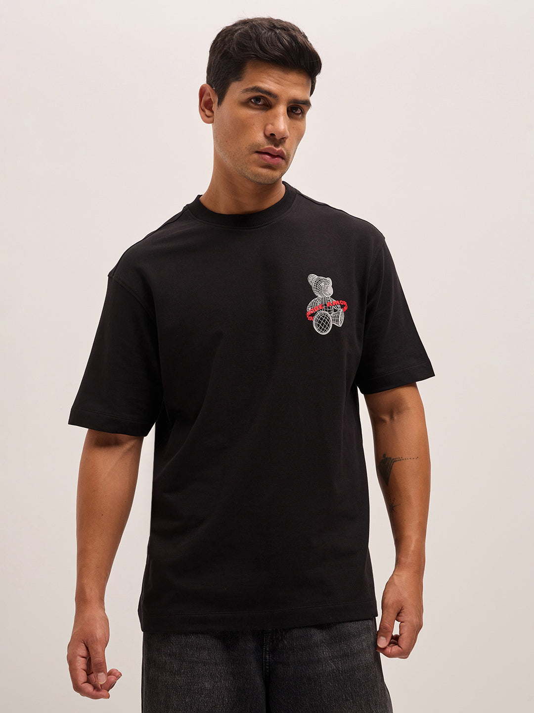 Men Black Oversize Graphic Printed Crew Neck T-shirt