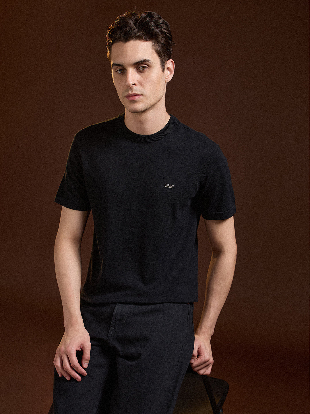 Men Black Solid Regular Fit Ribbed Crew Neck T-shirt