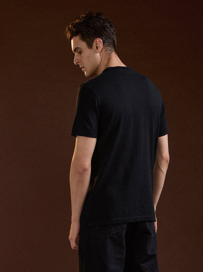 Men Black Solid Regular Fit Ribbed Crew Neck T-shirt