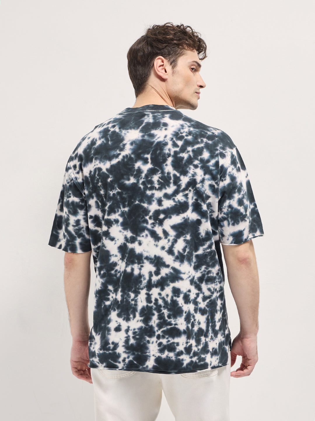 Men Black Tie-Dye Oversized Crew Neck T-shirt