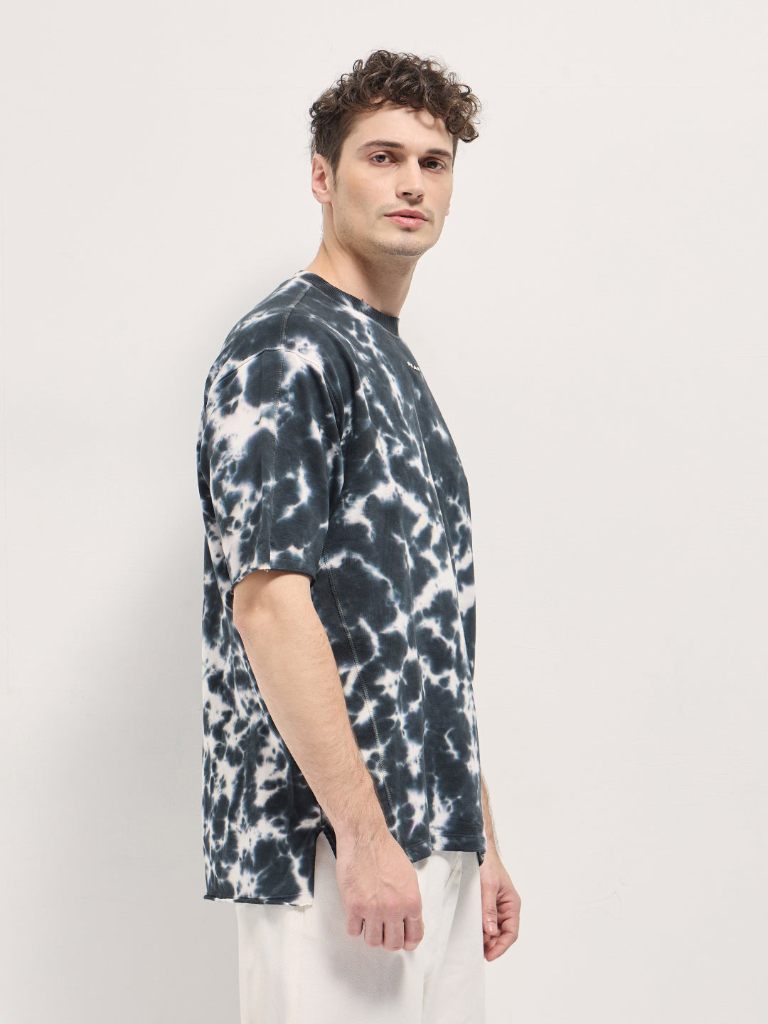 Men Black Tie-Dye Oversized Crew Neck T-shirt