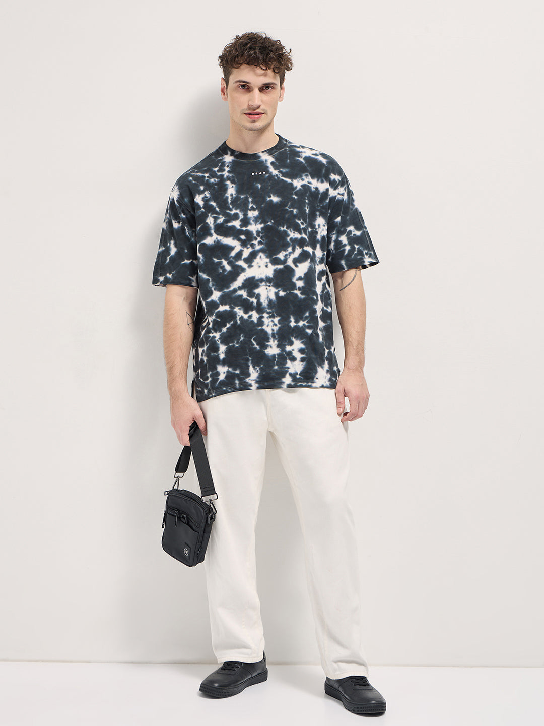 Men Black Tie-Dye Oversized Crew Neck T-shirt – FYVA