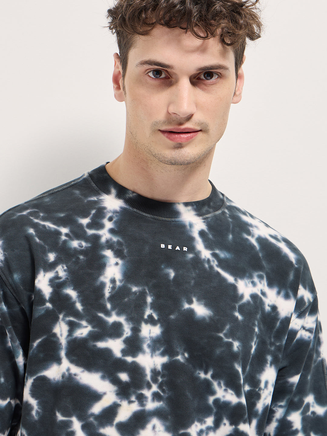 Men Black Tie-Dye Oversized Crew Neck T-shirt