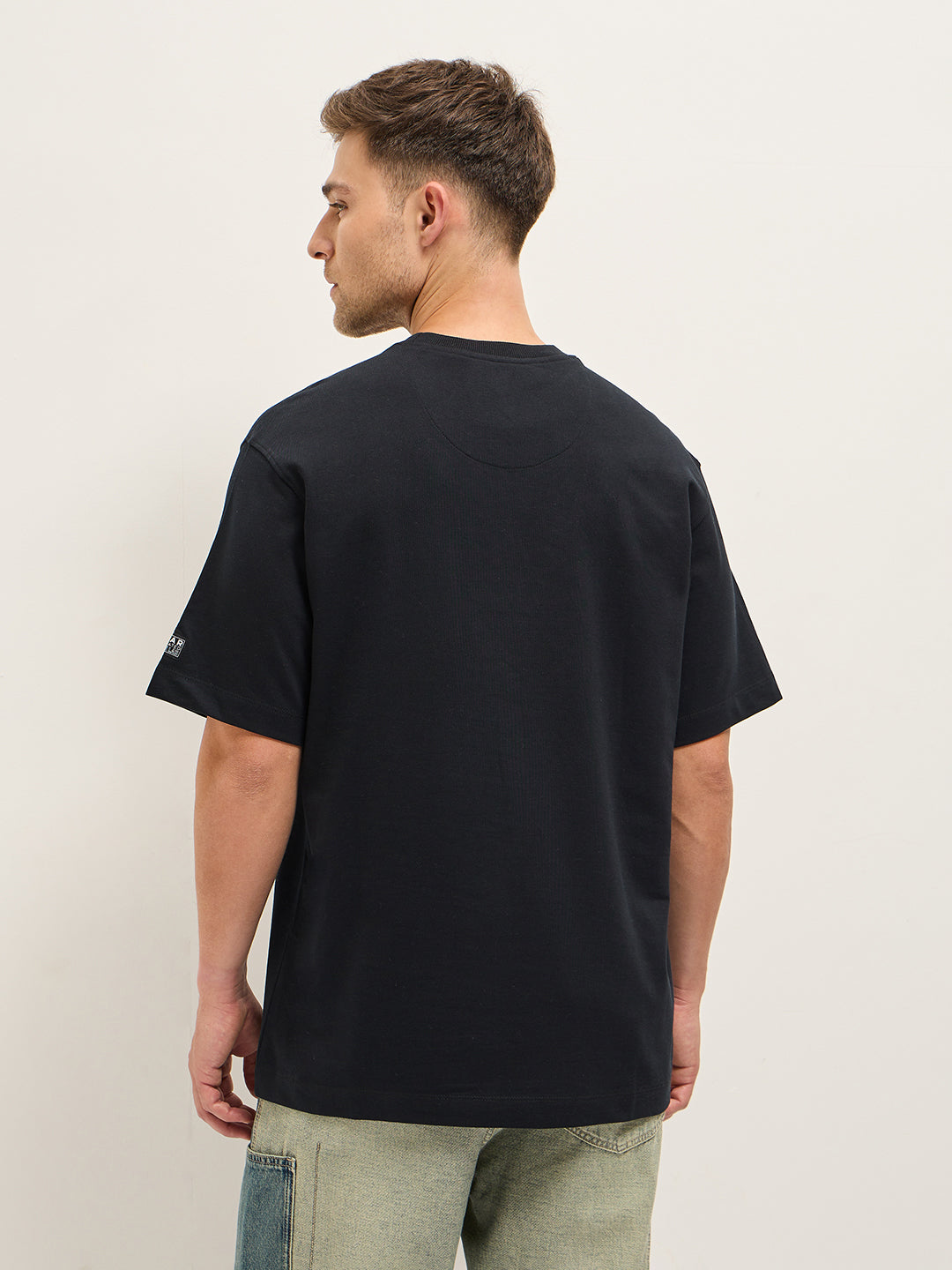 Men Black Oversize 3D Star Applique Crew Neck T-shirt