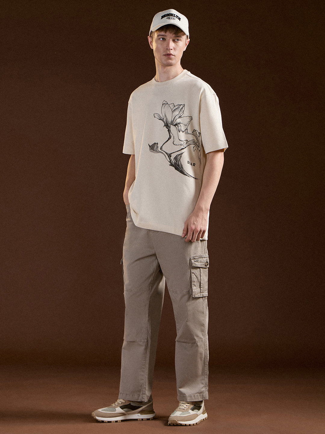 Men Cream Oversize Floral Graphic Print Crew Neck T-shirt