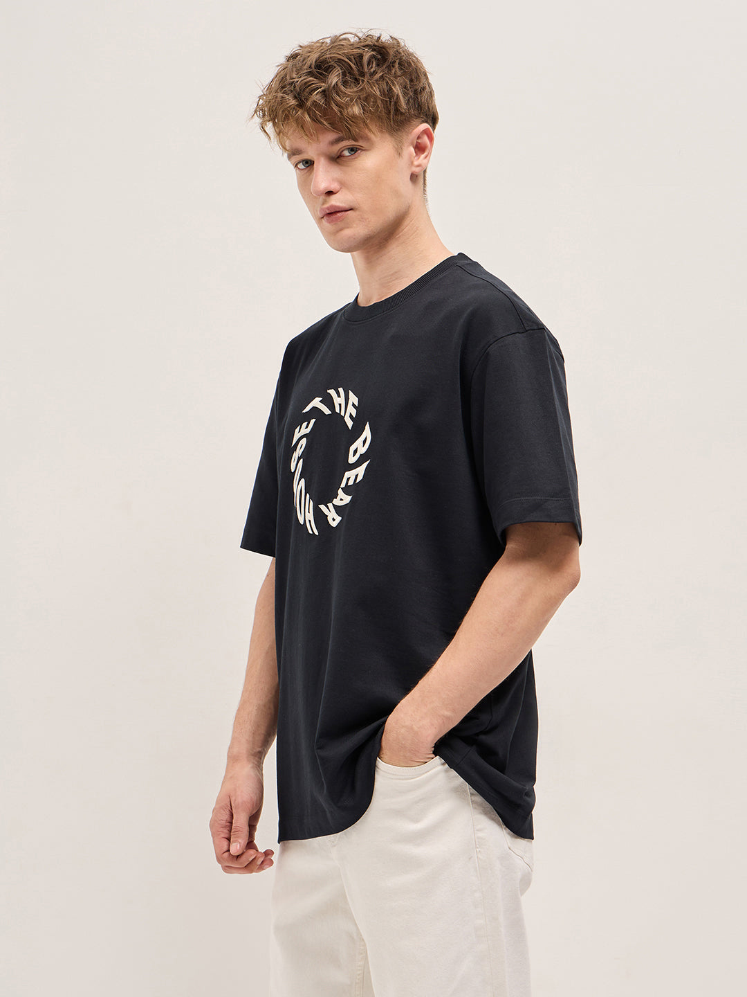 Men Black Circular Text Design Oversize Crew Neck T-shirt