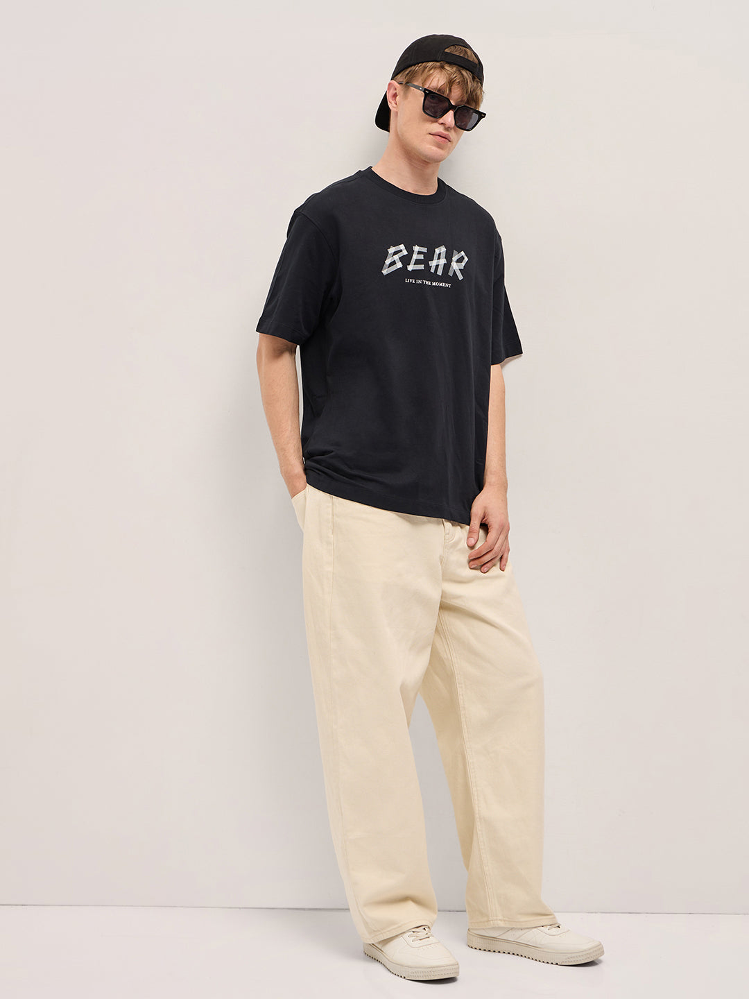 Men Black Geometric BEAR Graphic Oversized Crew Neck T-shirt