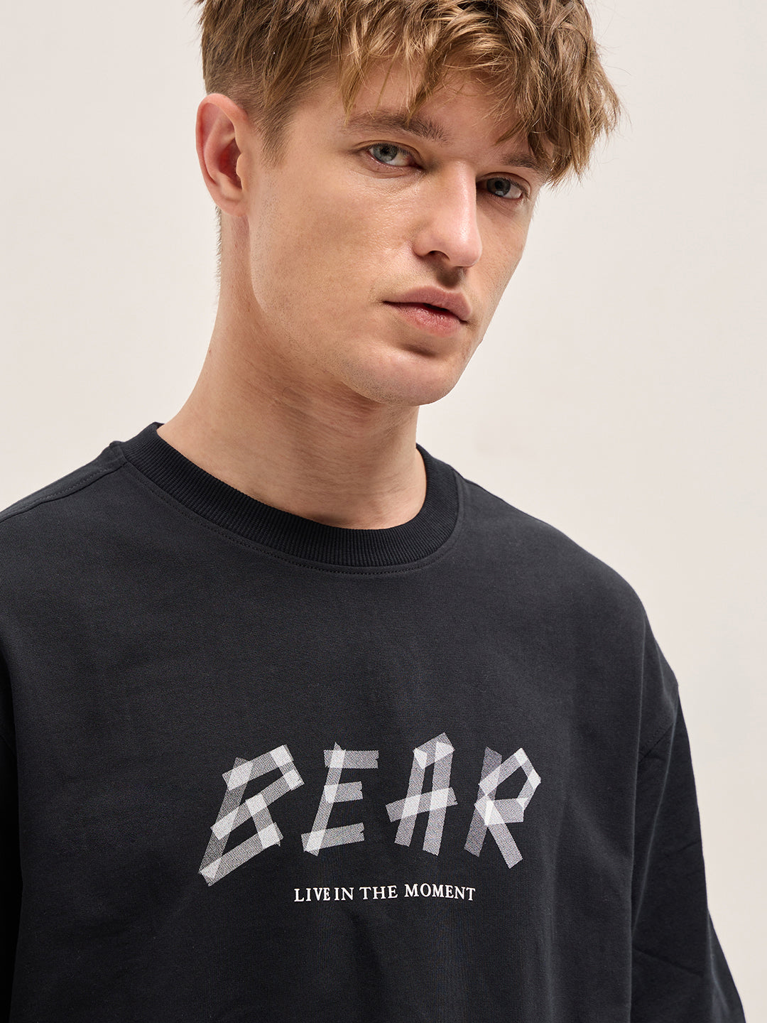 Men Black Geometric BEAR Graphic Oversized Crew Neck T-shirt