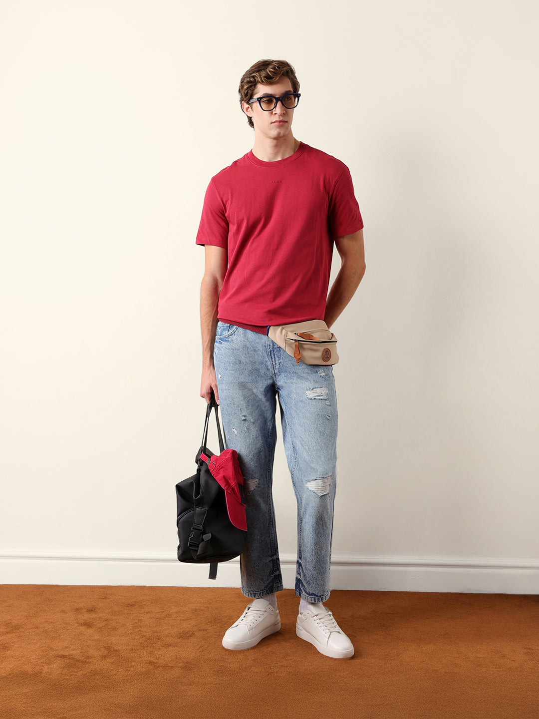 Men Pure Cotton Solid Round Neck Tshirt