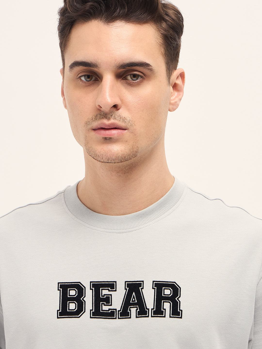 Men Light Grey Bold Typography Graphic Print Crew Neck T-shirt