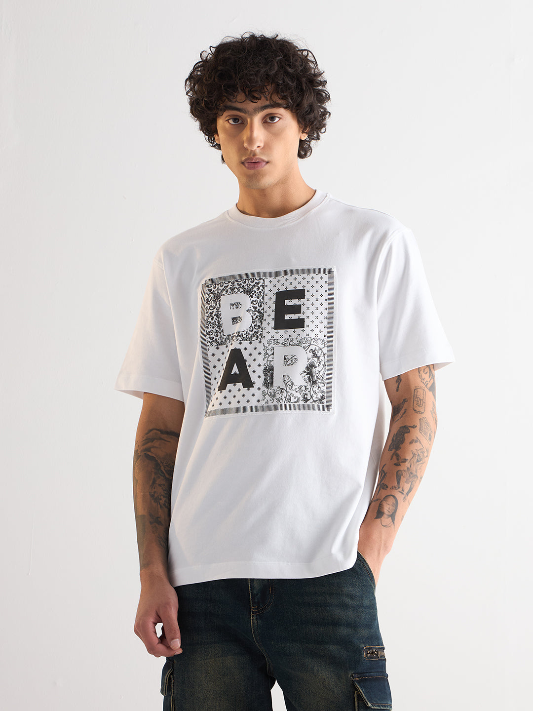 Men White Oversize Patchwork Graphic Print Crew Neck T-shirt