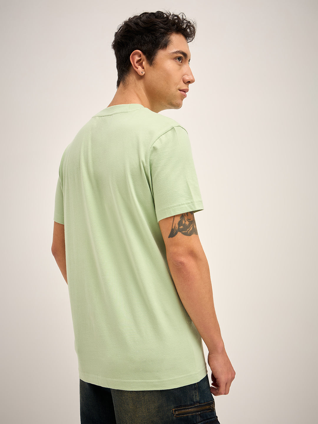 Men Green Solid Crew Neck Regular Fit T-Shirt