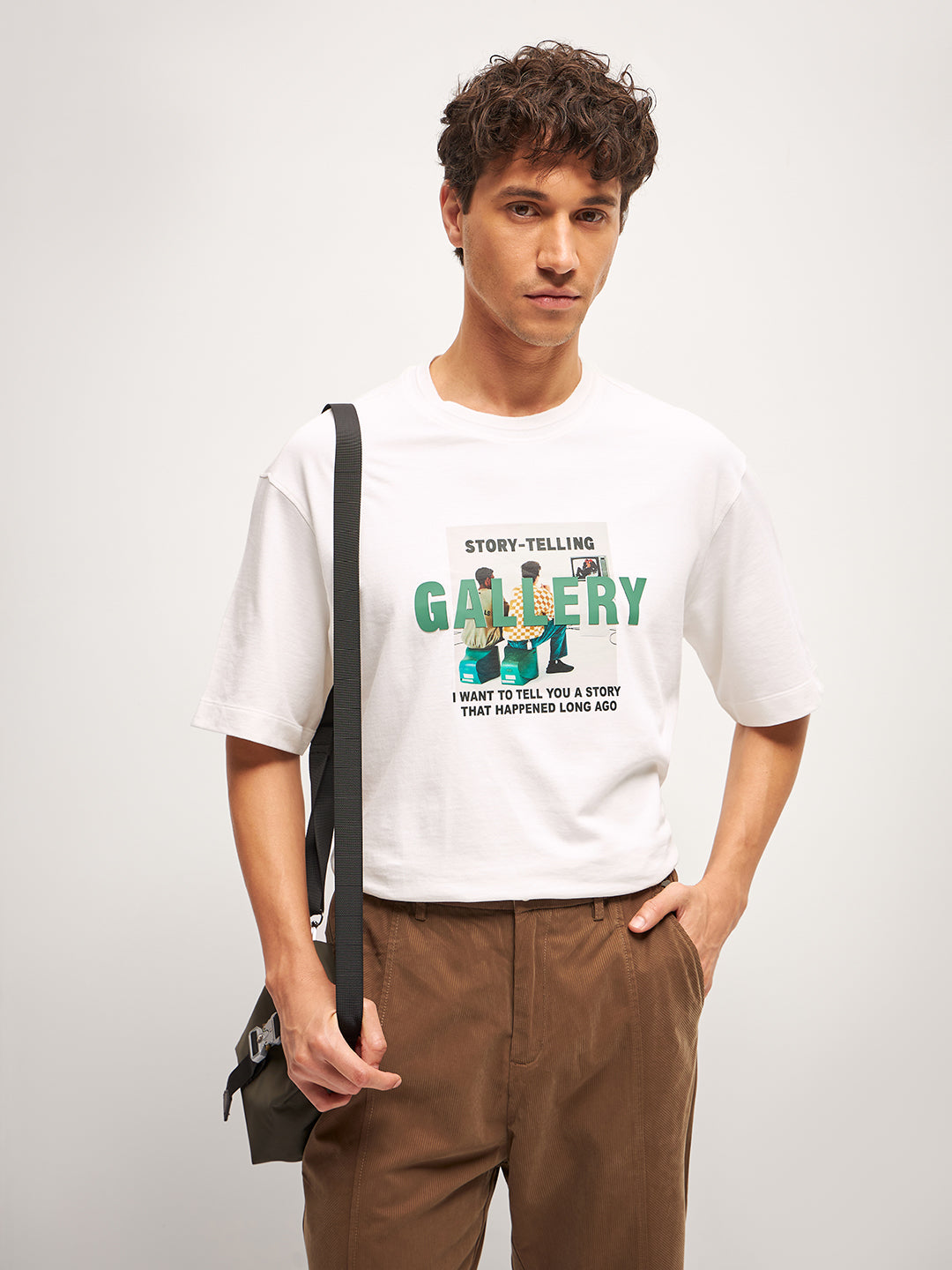 Men White Graphic Print Crew Neck T-Shirt