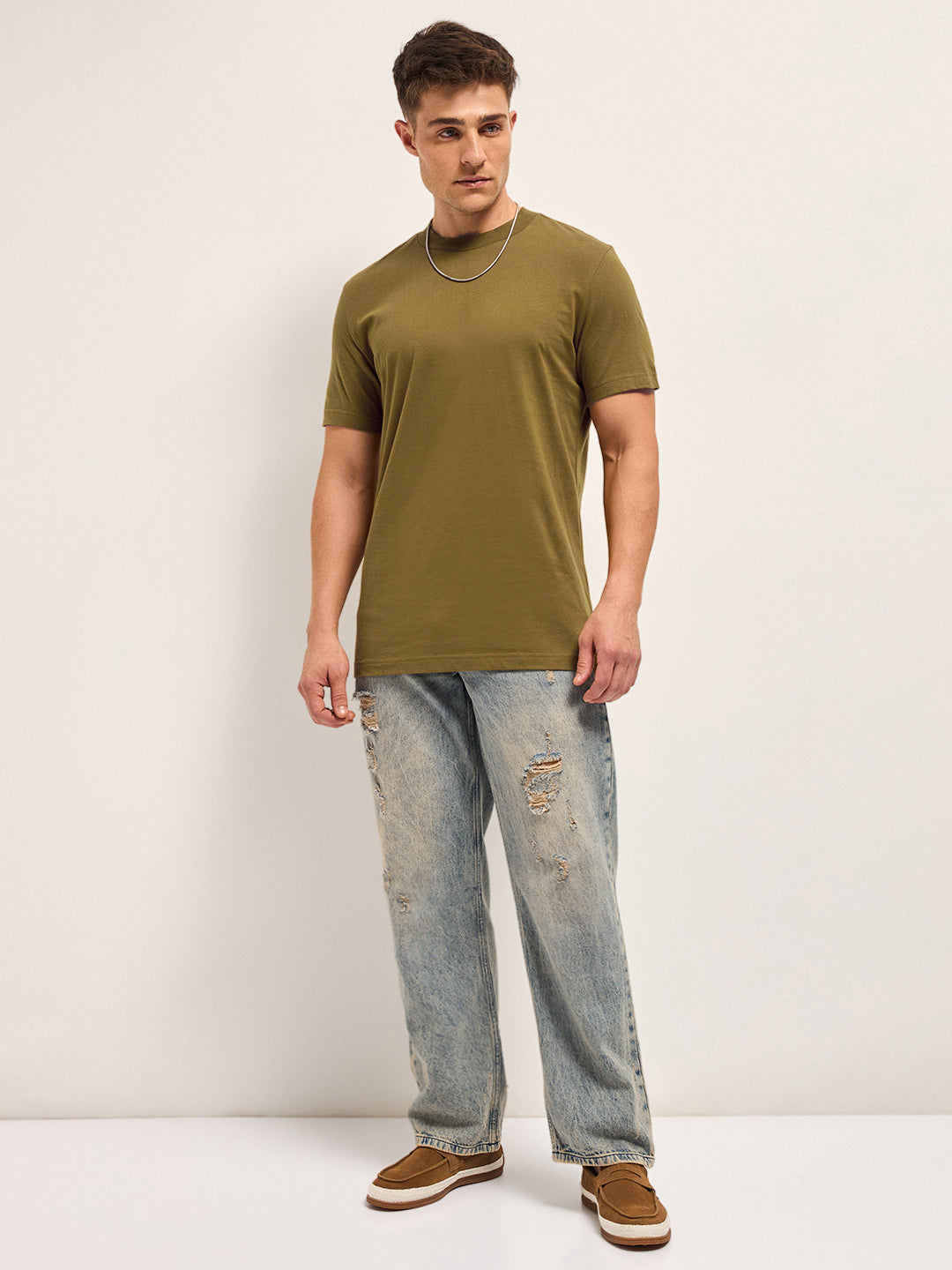 Men Olive Solid Crew Neck Regular Fit T-Shirt