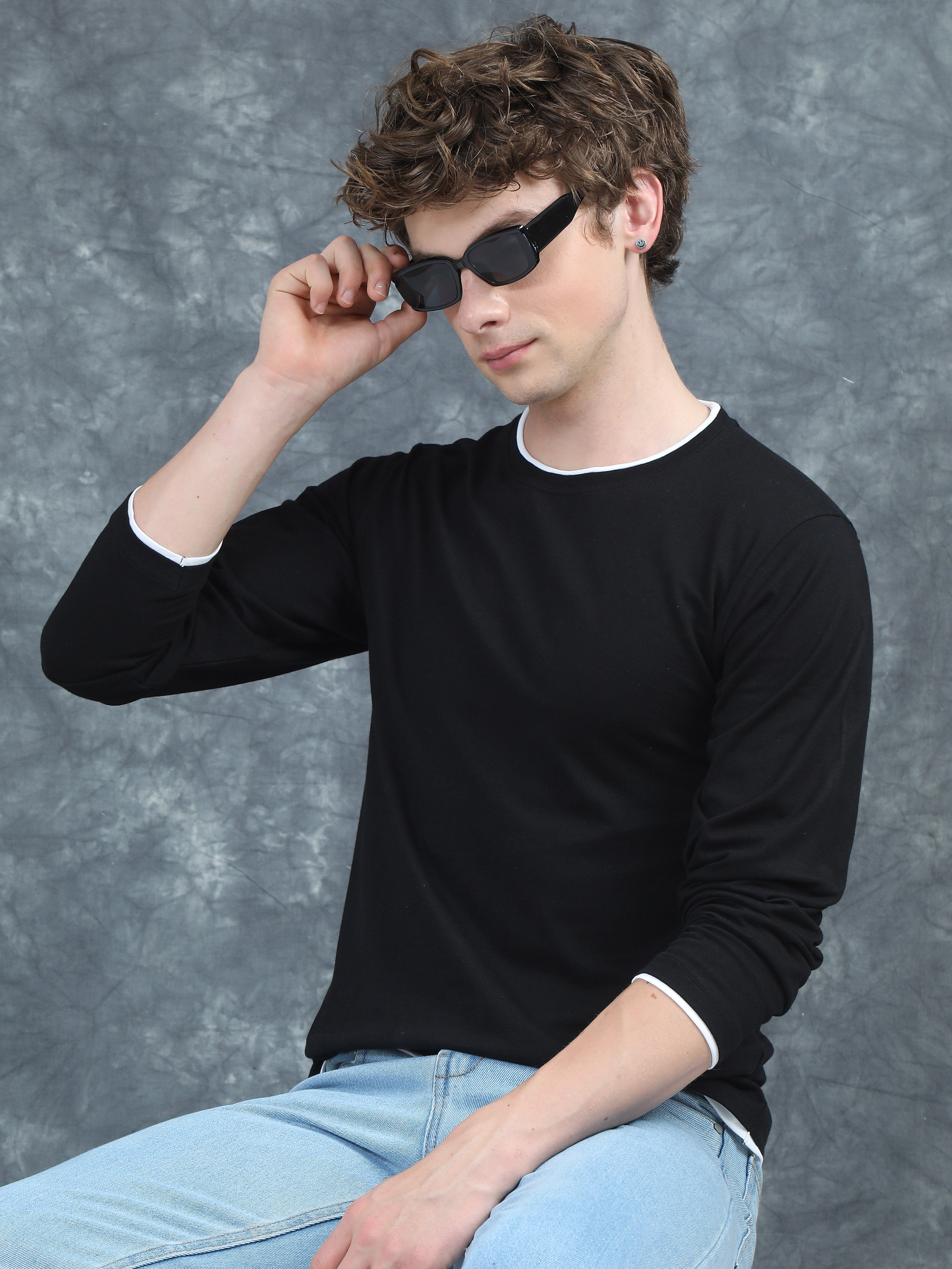 Men Piped Solid Black Full Sleeve T-Shirt