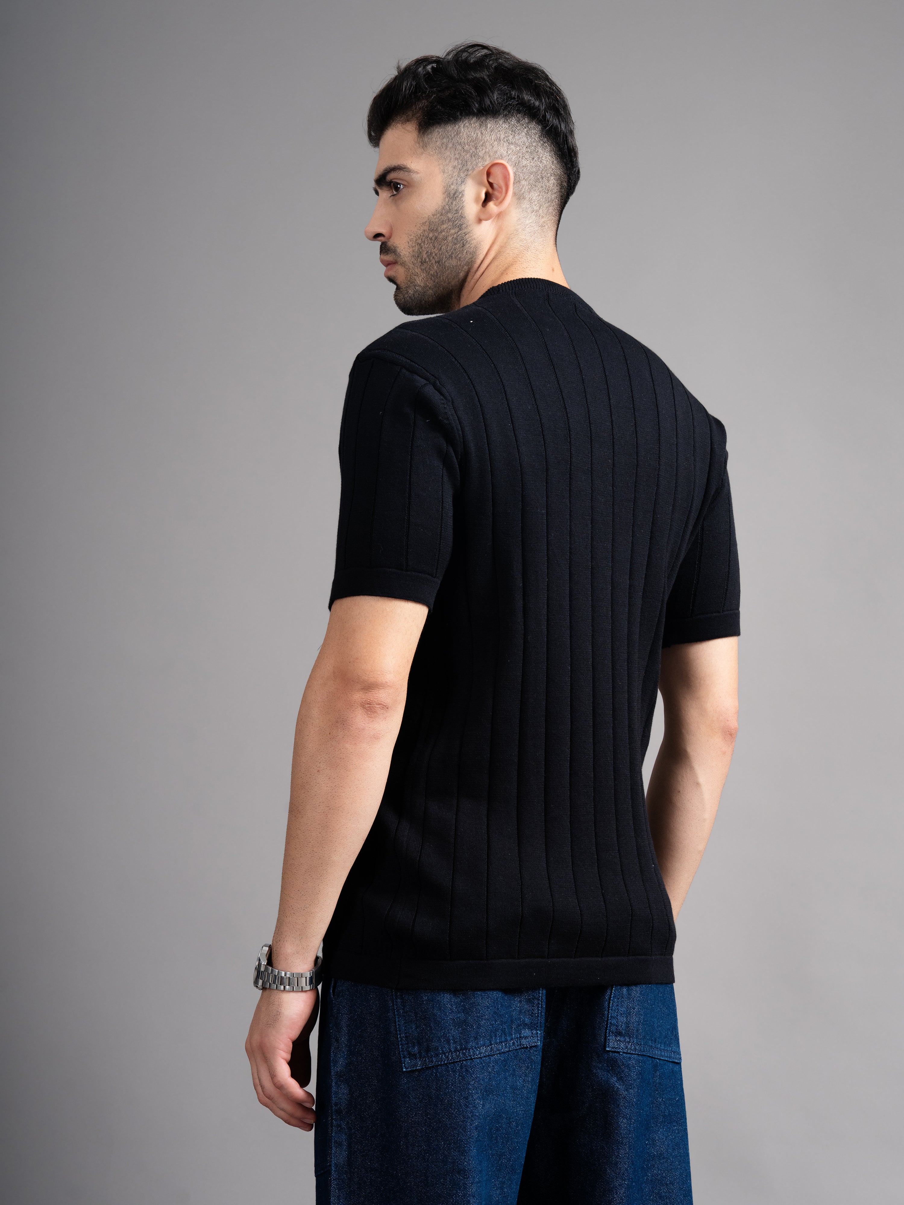 Men Darmor Black Knit T-Shirt