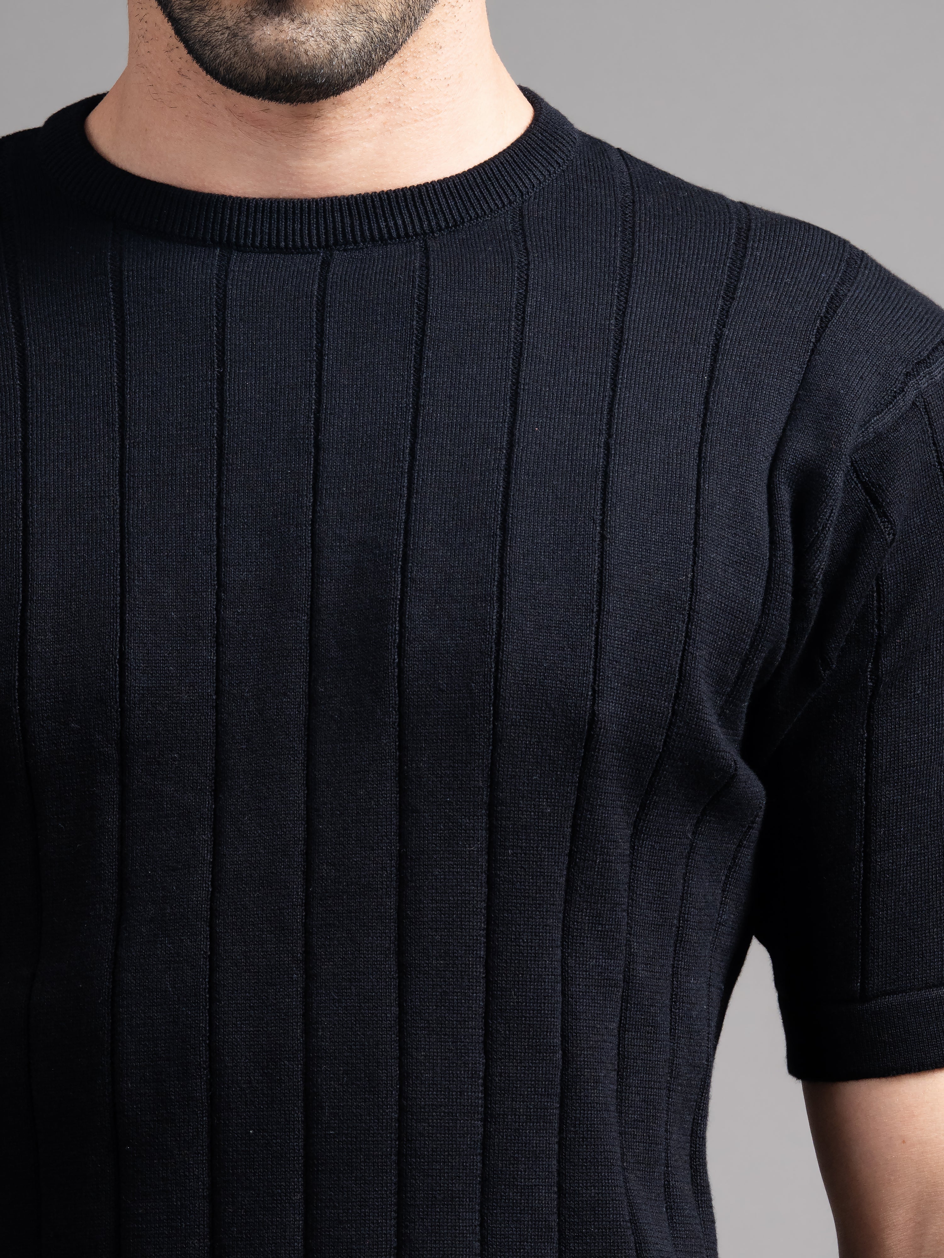 Men Darmor Black Knit T-Shirt