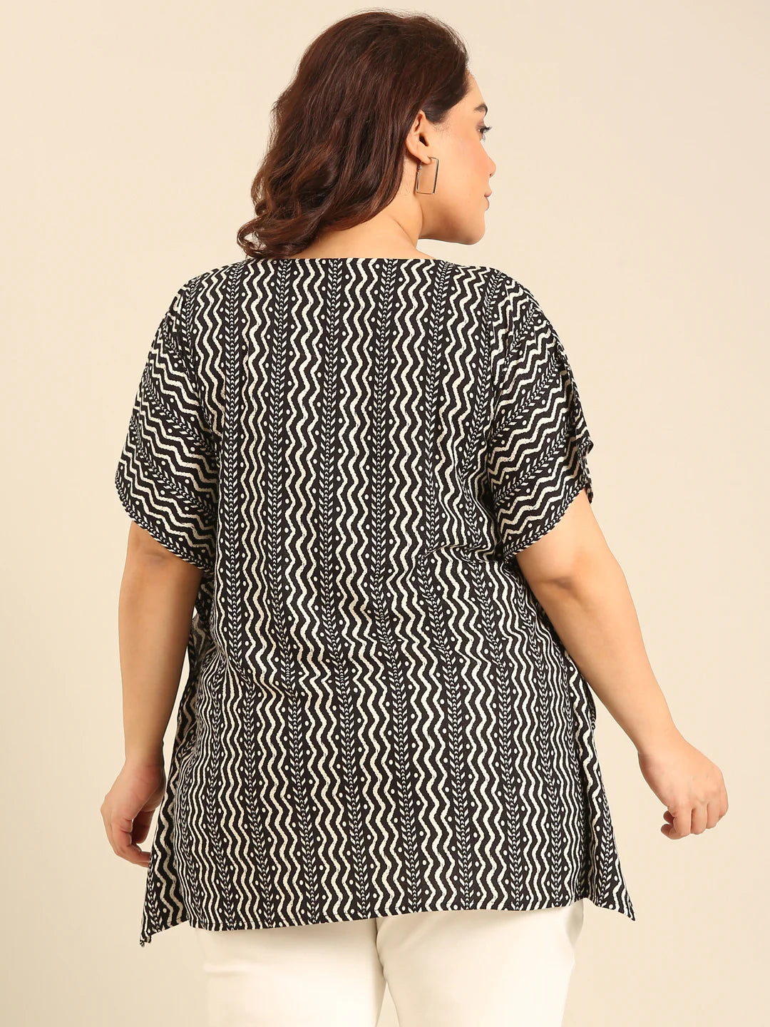 Women Zig Zag Printed Front Pleat Kaftan tunic