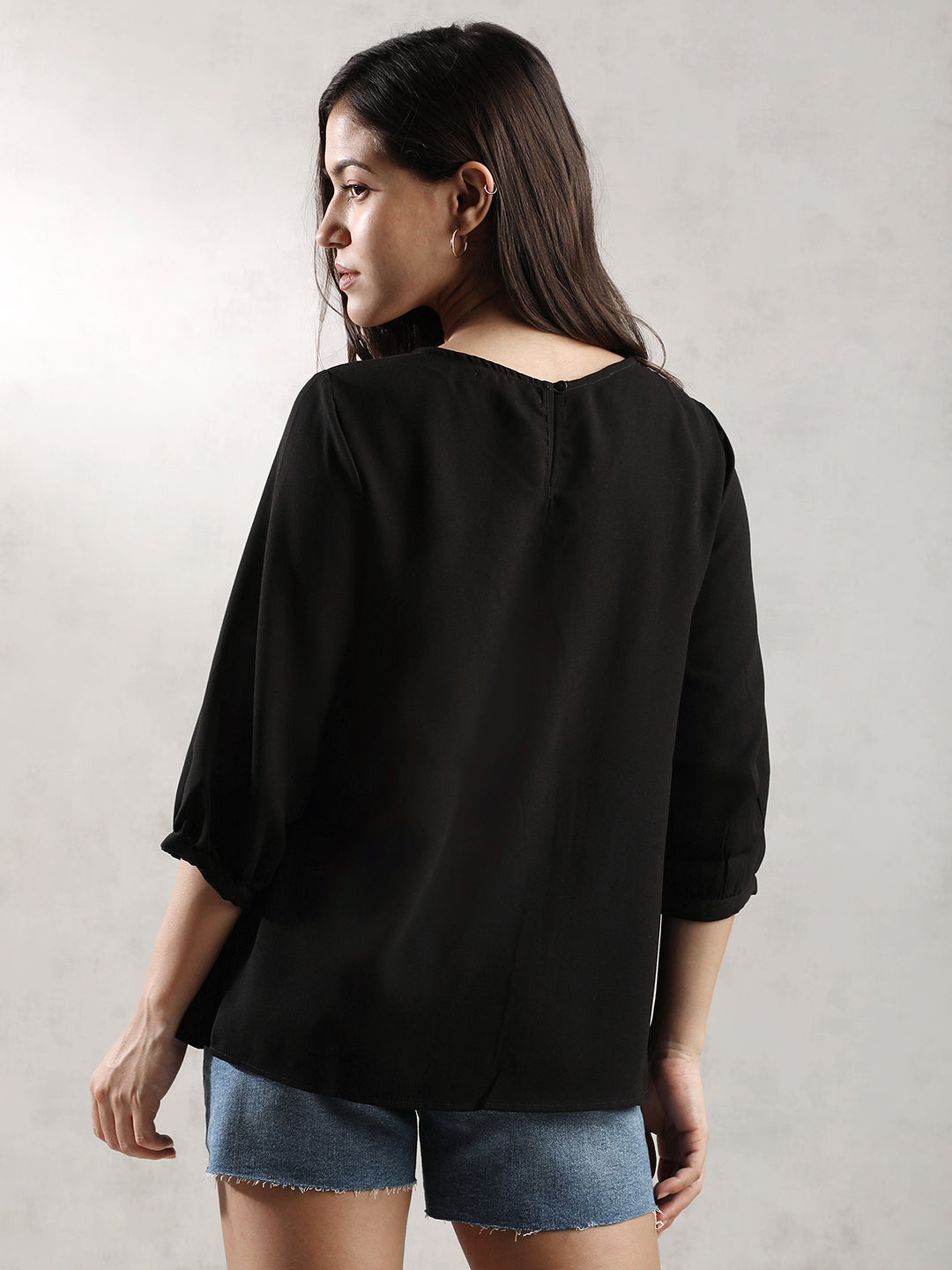 Women Black New Detail Top