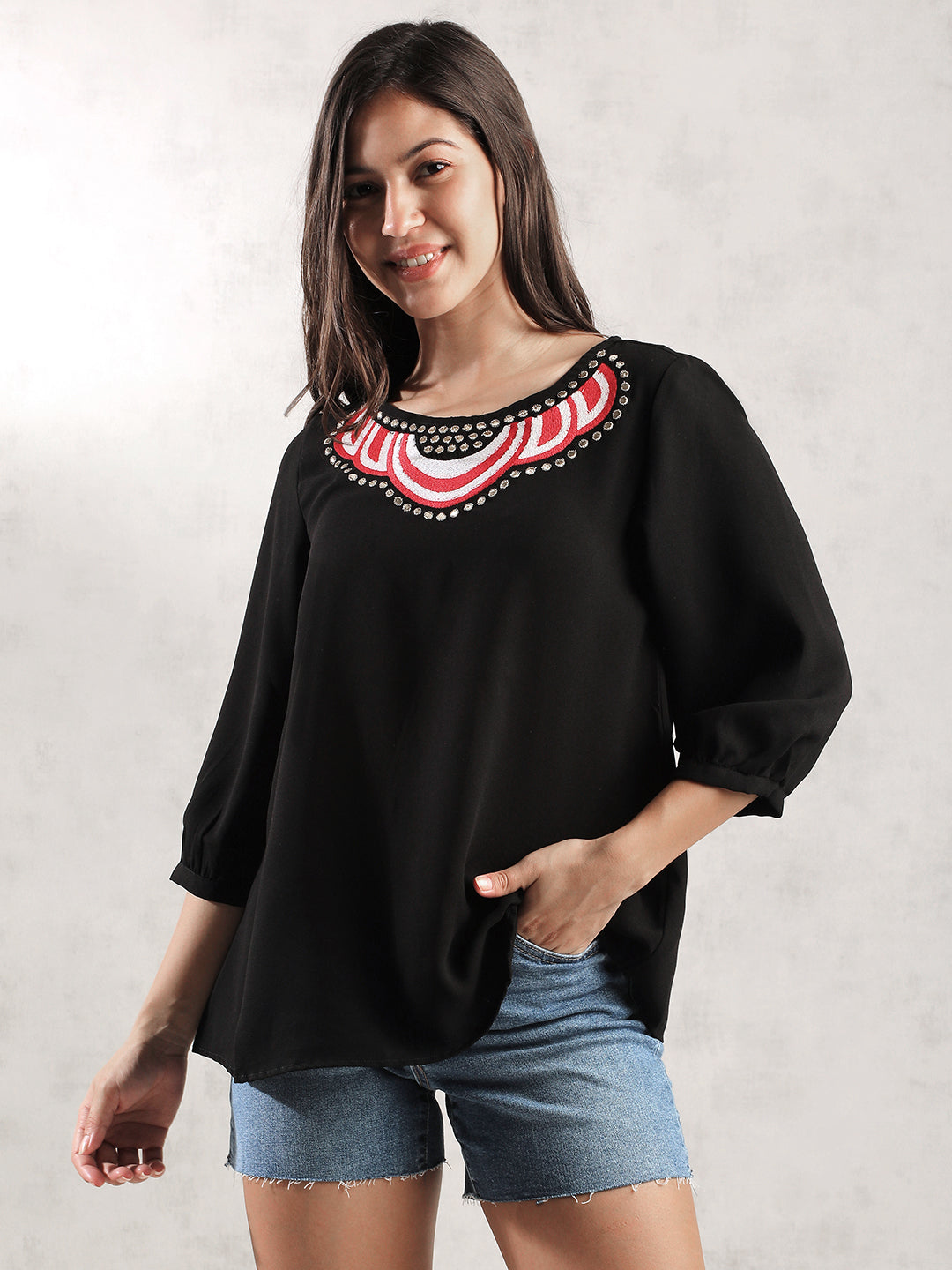 Women Black New Detail Top