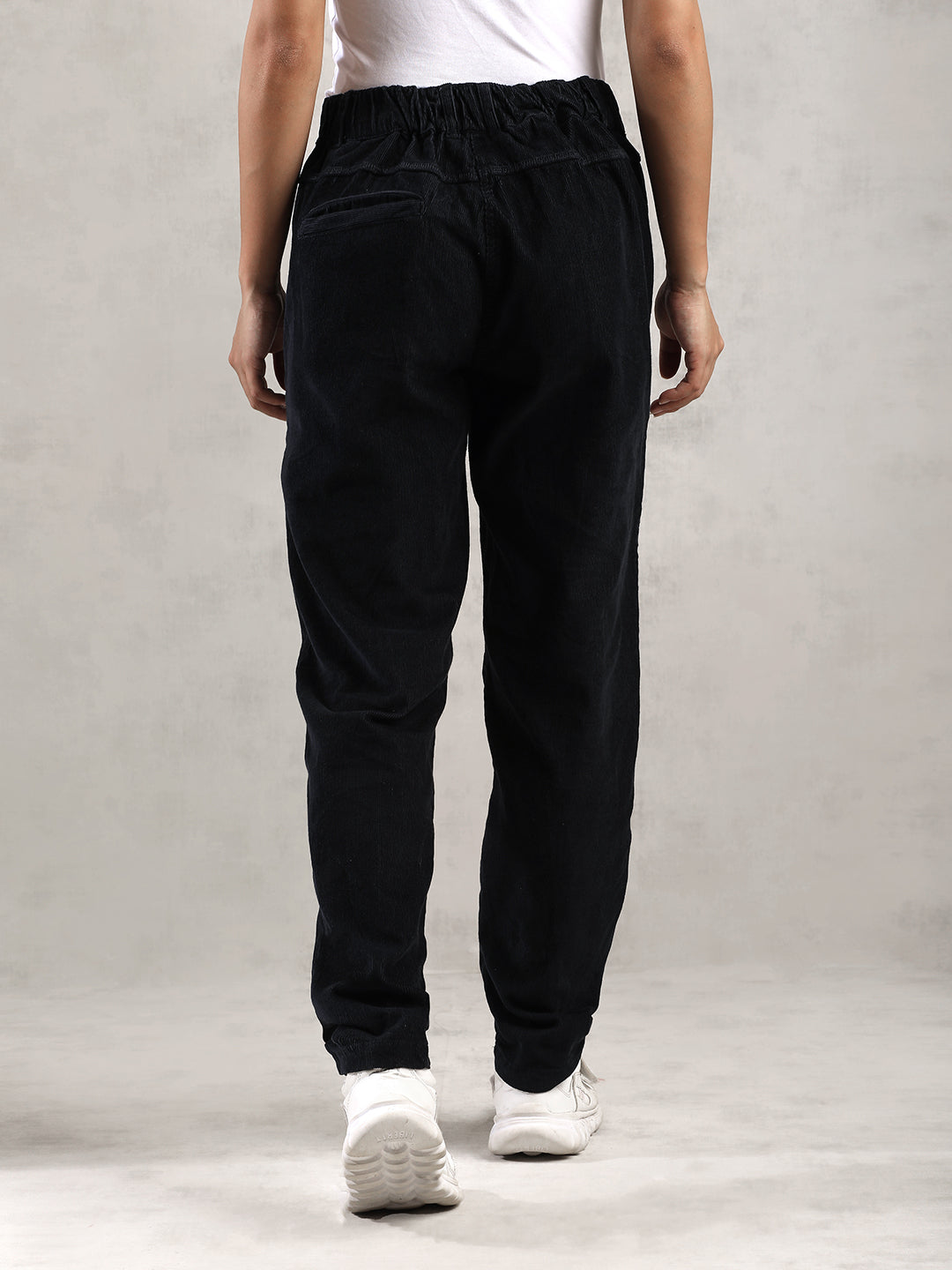 Women Navy Regular Fit Pant