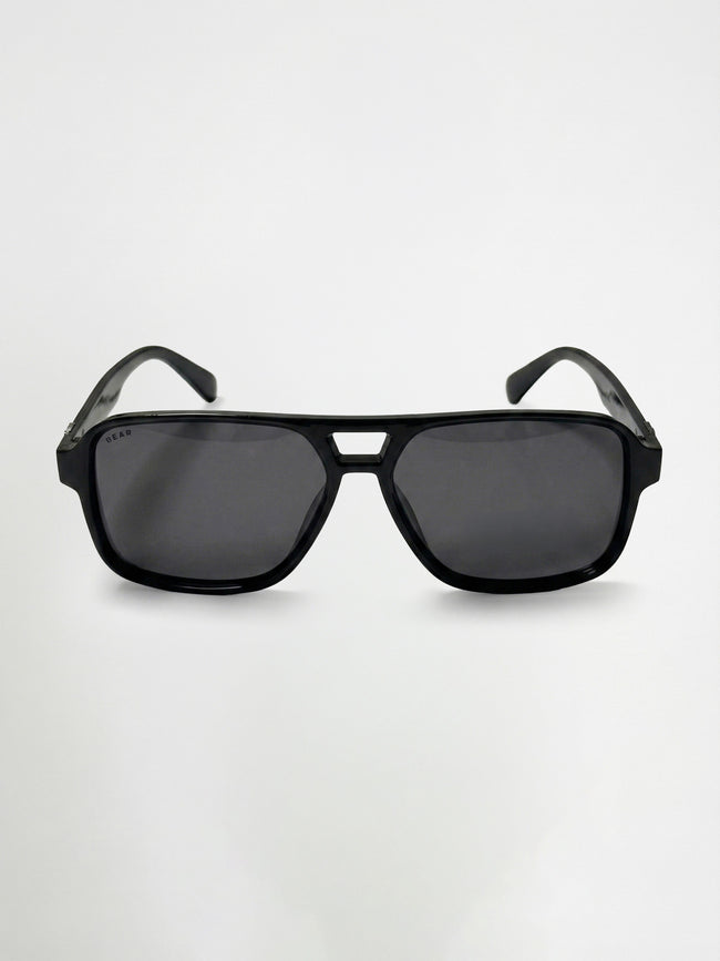 Men Wayfarer Full-Rim Sunglasses with Black Frame and Polarized Smoke Black Tinted Lenses