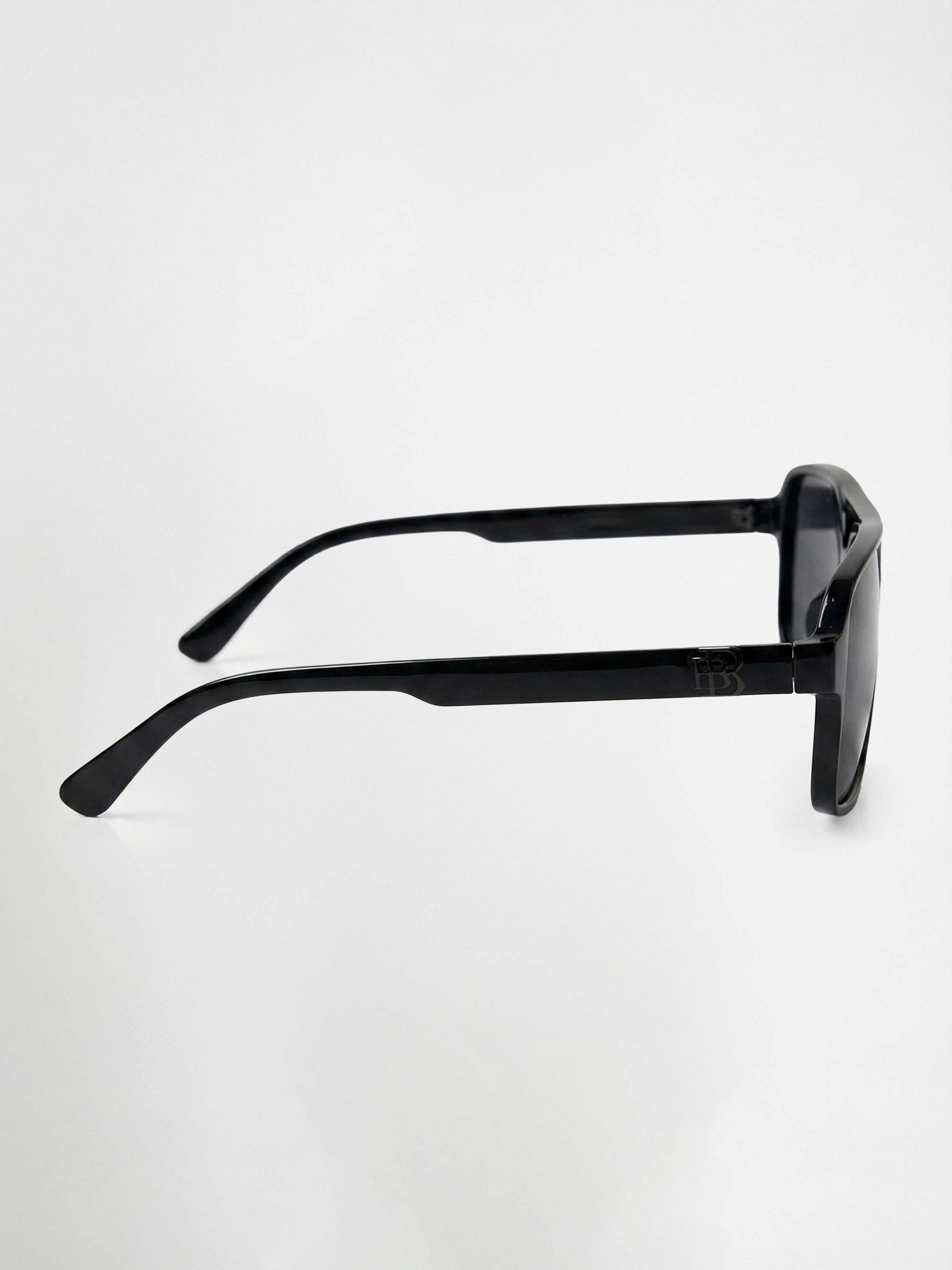 Men Wayfarer Full-Rim Sunglasses with Black Frame and Polarized Smoke Black Tinted Lenses
