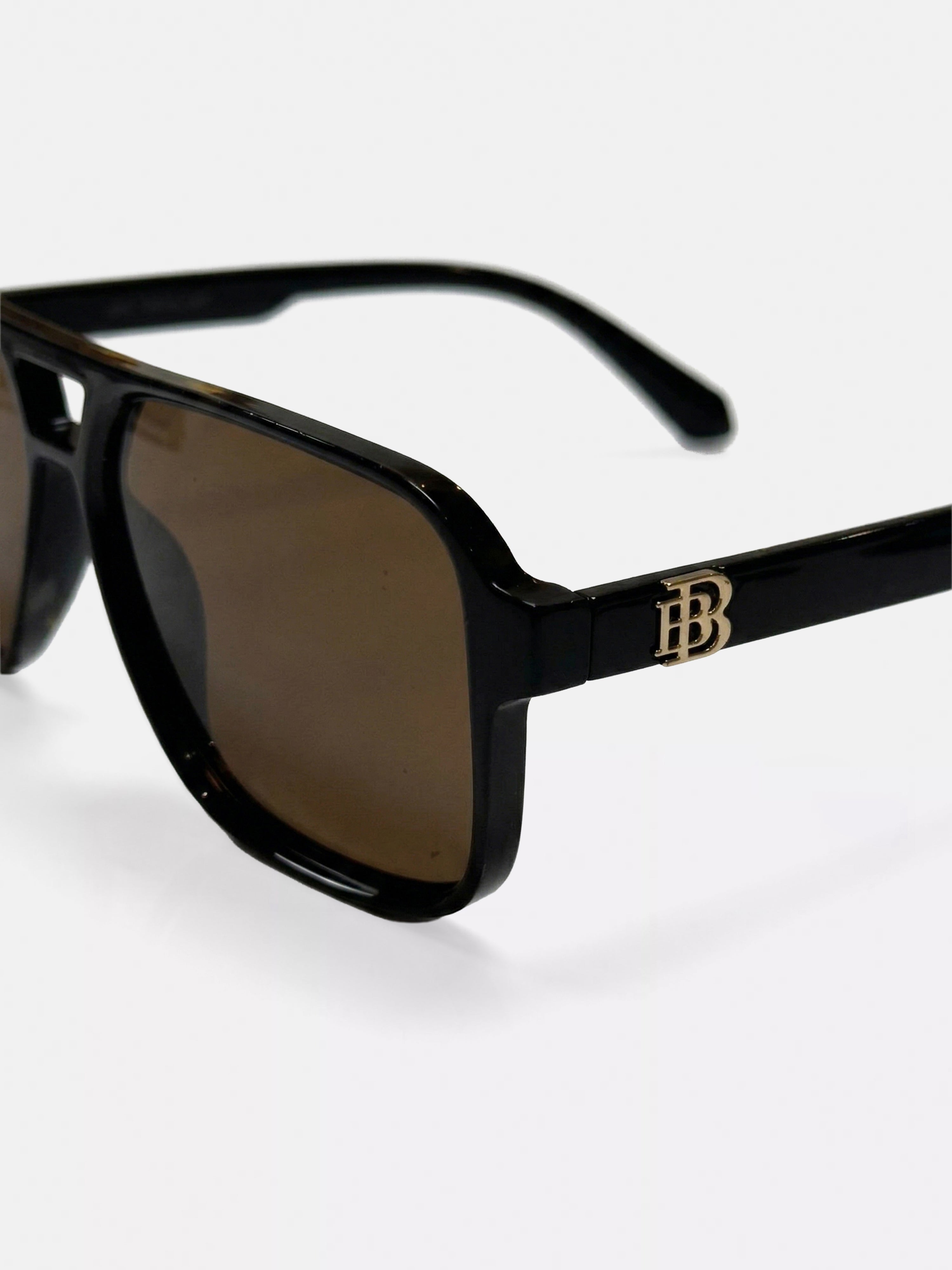 Men Wayfarer Full-Rim Sunglasses with Black Frame and Polarized Mustard Tinted Lenses